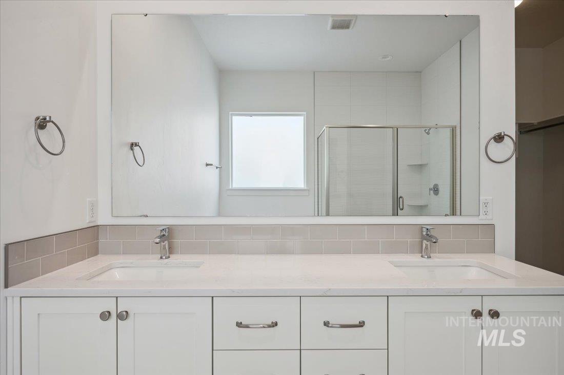 8828 S Waterclover Way Property Photo 22