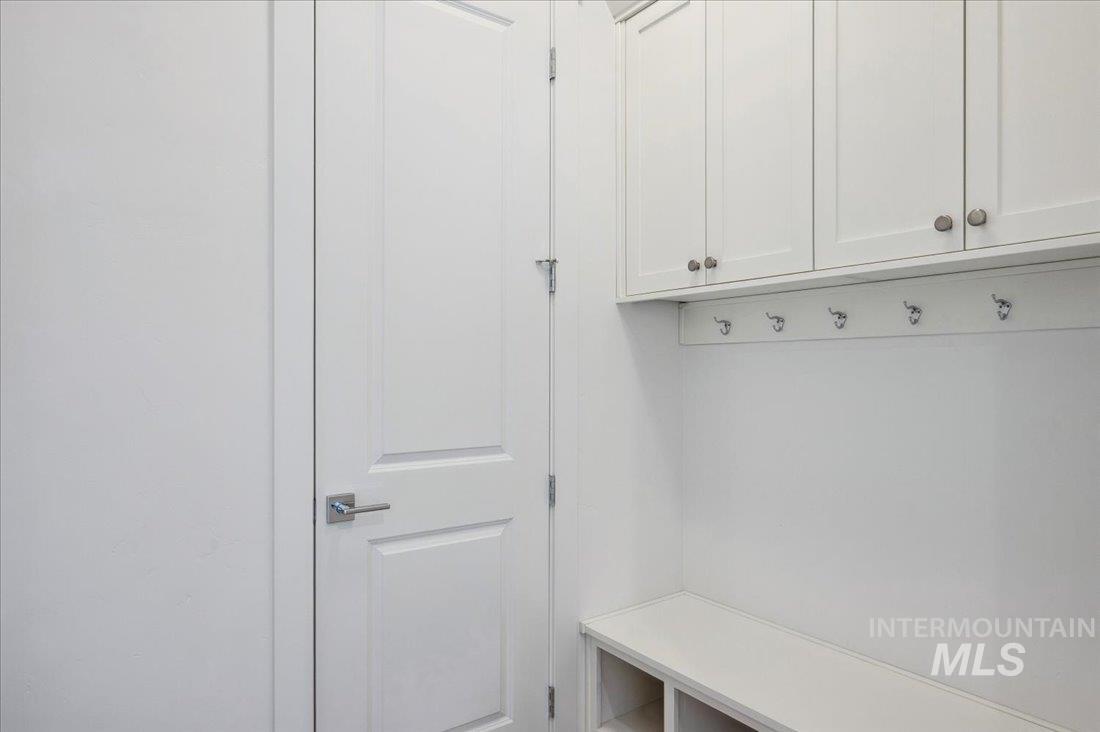 8828 S Waterclover Way Property Photo 33