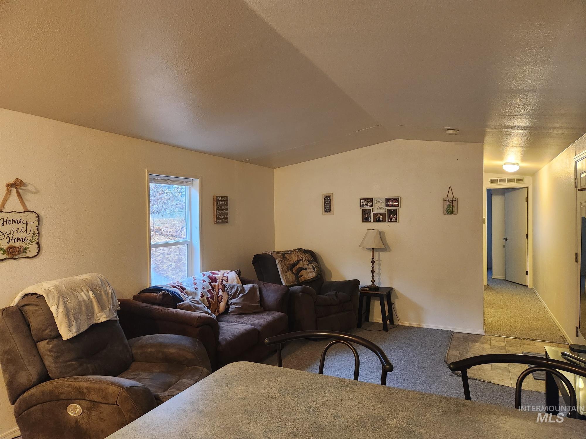 135 N Marion St Property Photo 4
