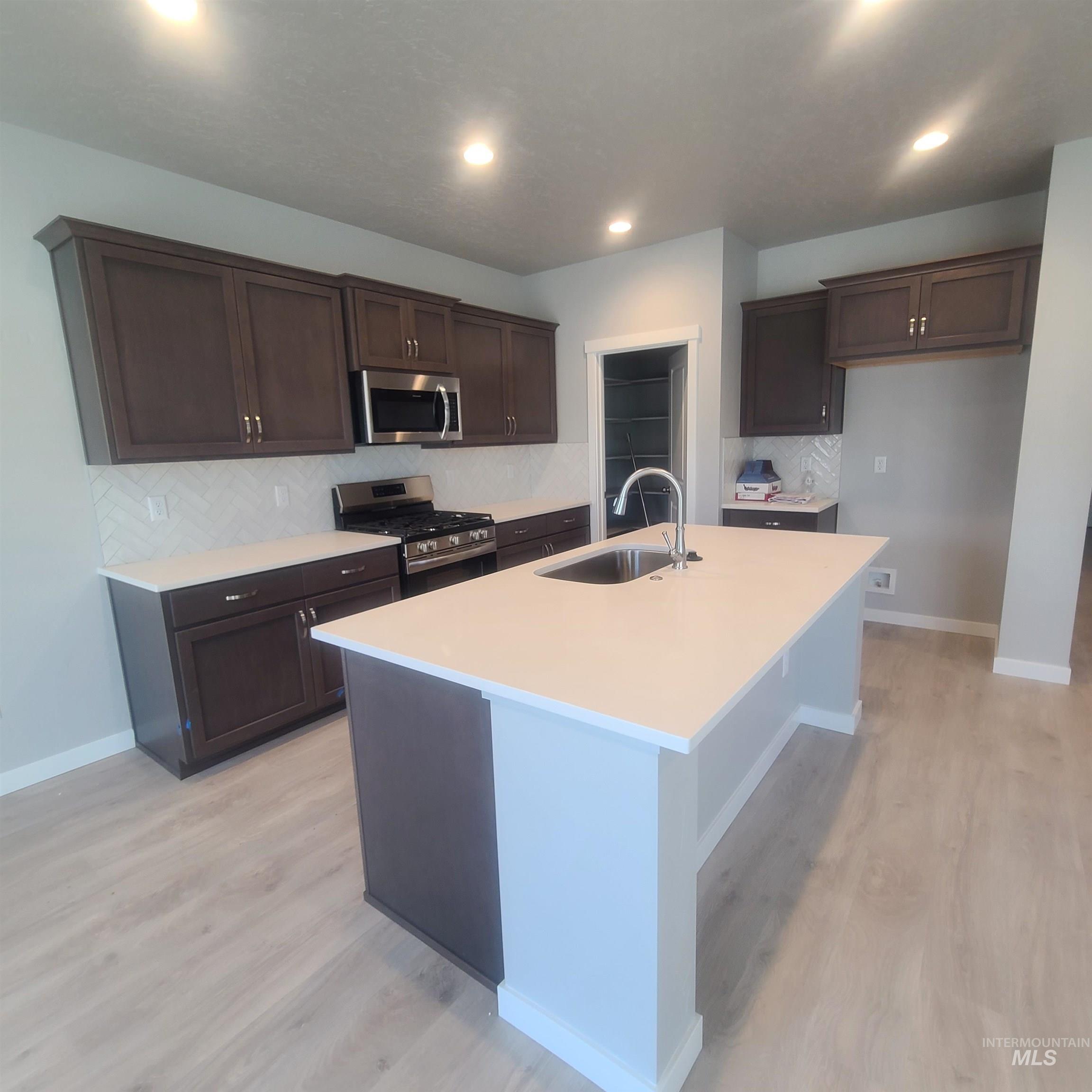 124 W Sera Sole Ct Property Photo 2