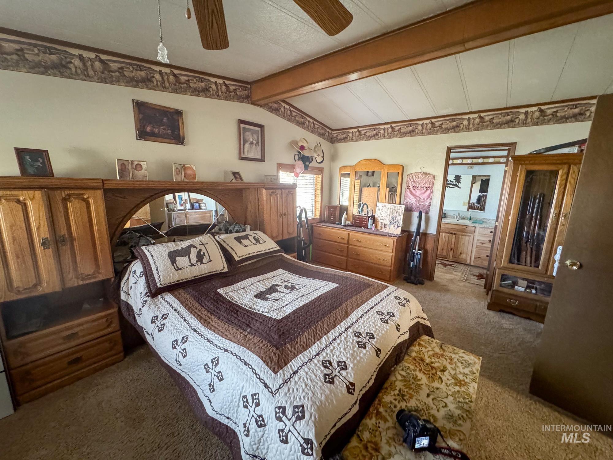 18138 Oreana Loop Road Property Photo 16