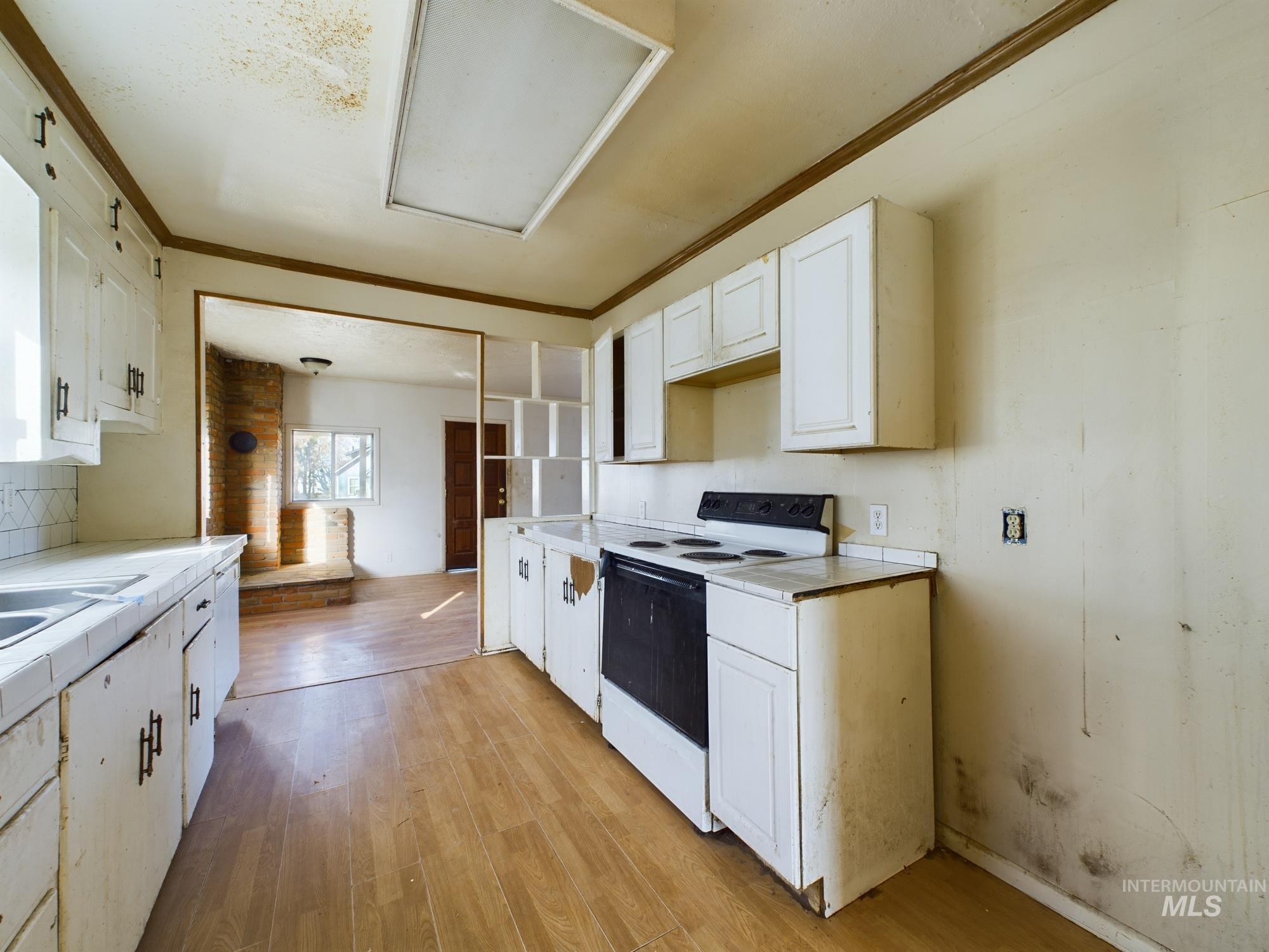 1510 1st Ave S Property Photo 9
