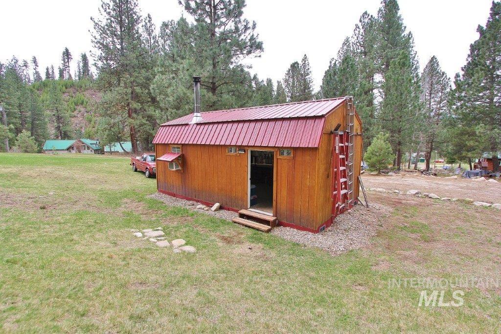 28 Lewis Dr Property Photo 1