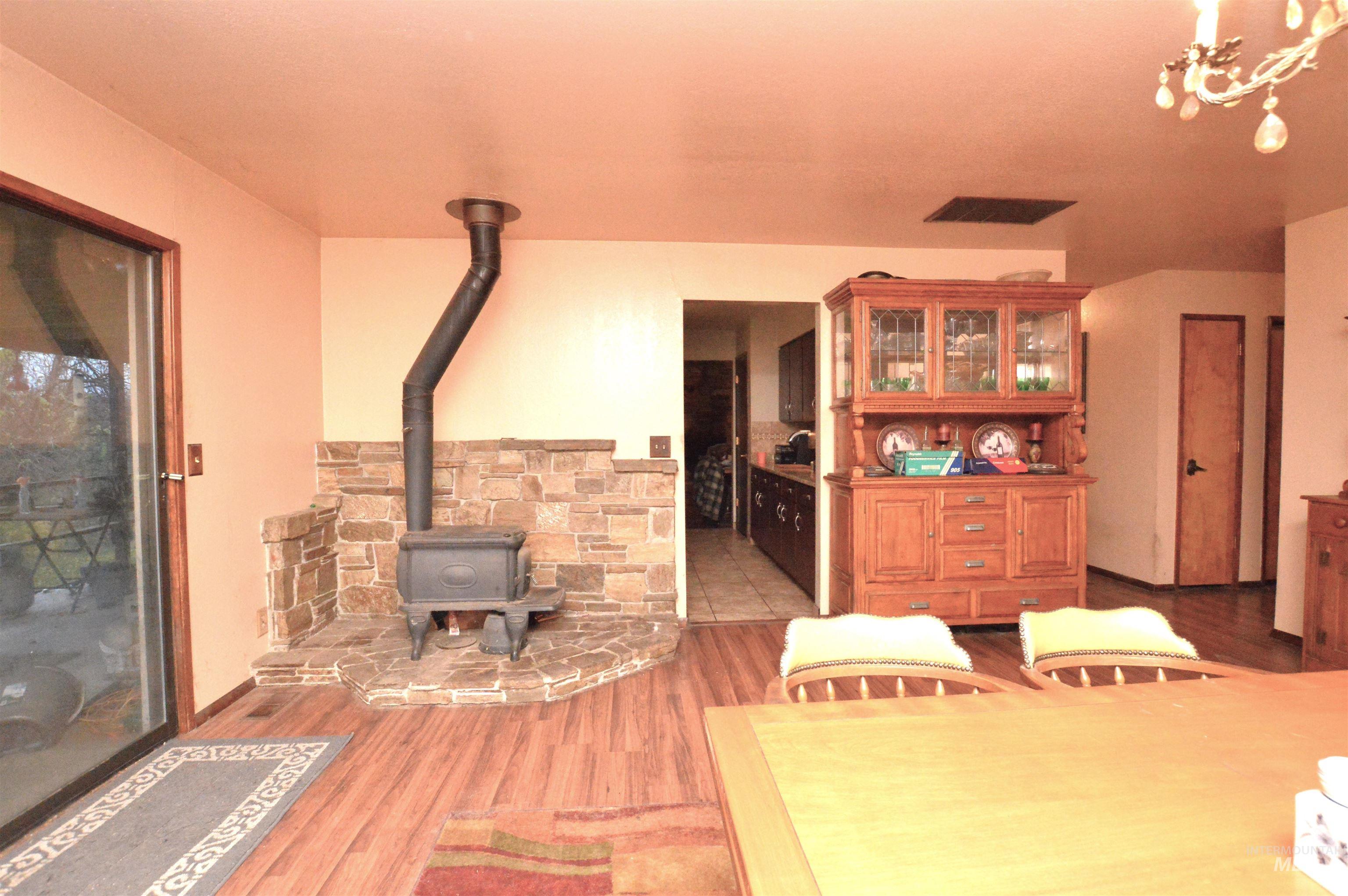 148 Linder Ln Property Photo 7