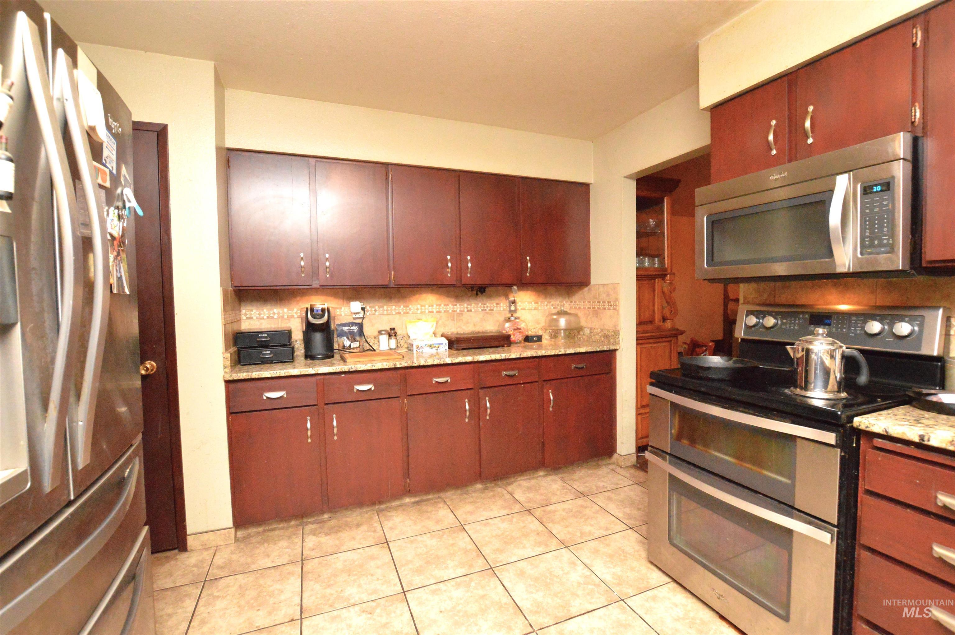 148 Linder Ln Property Photo 15