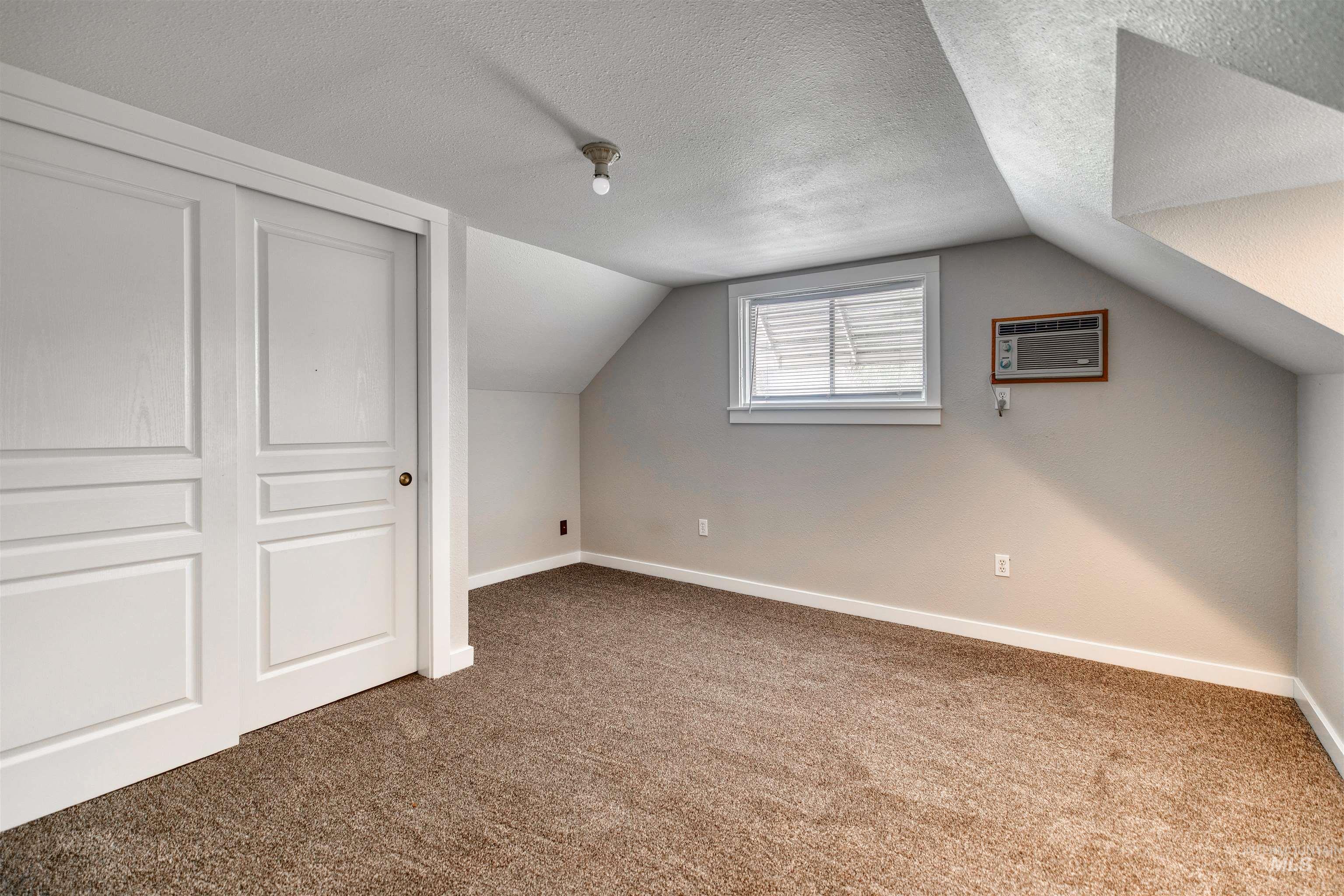 904 N Illinois Property Photo 37