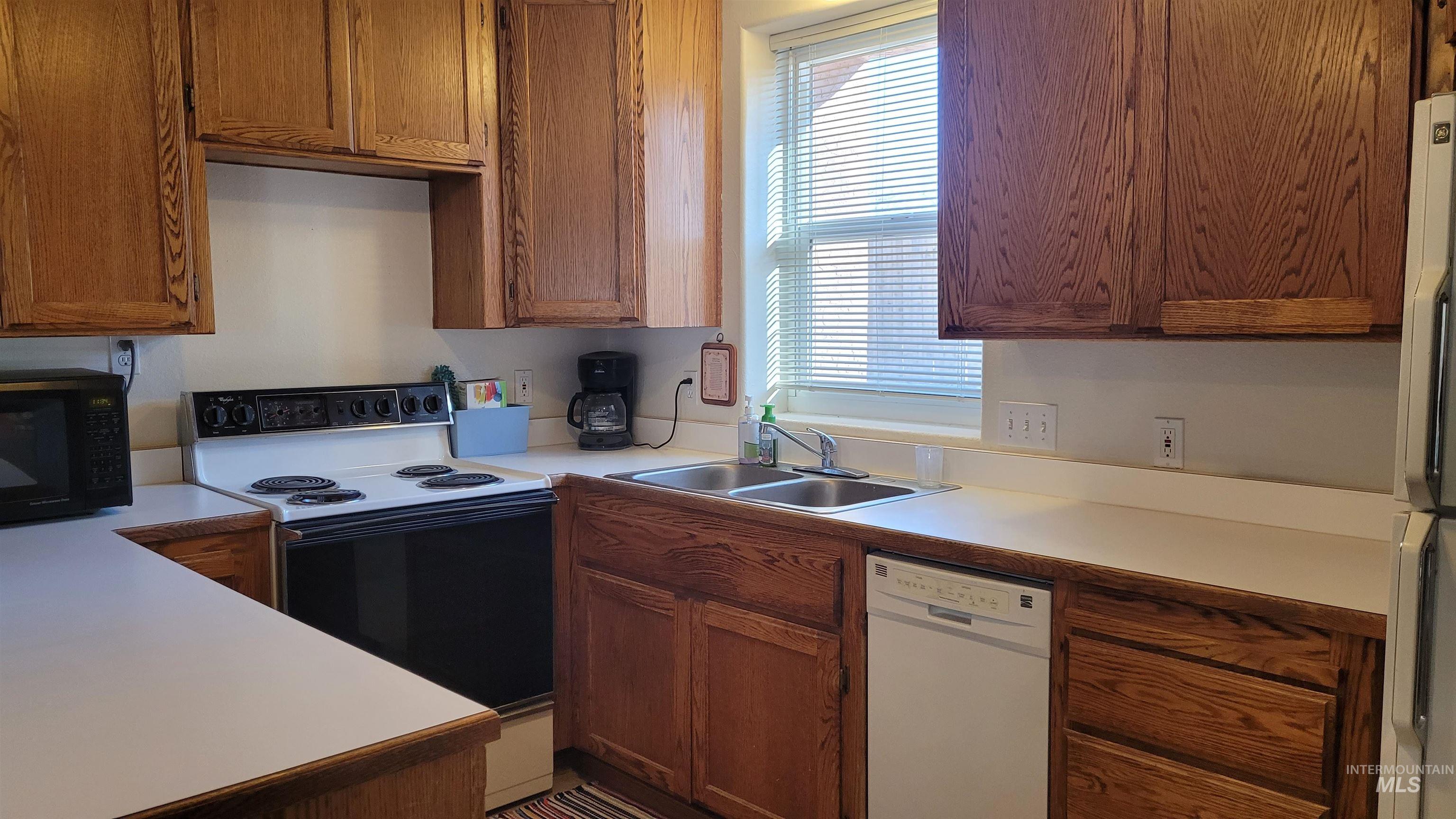 1501 Miller Property Photo 4