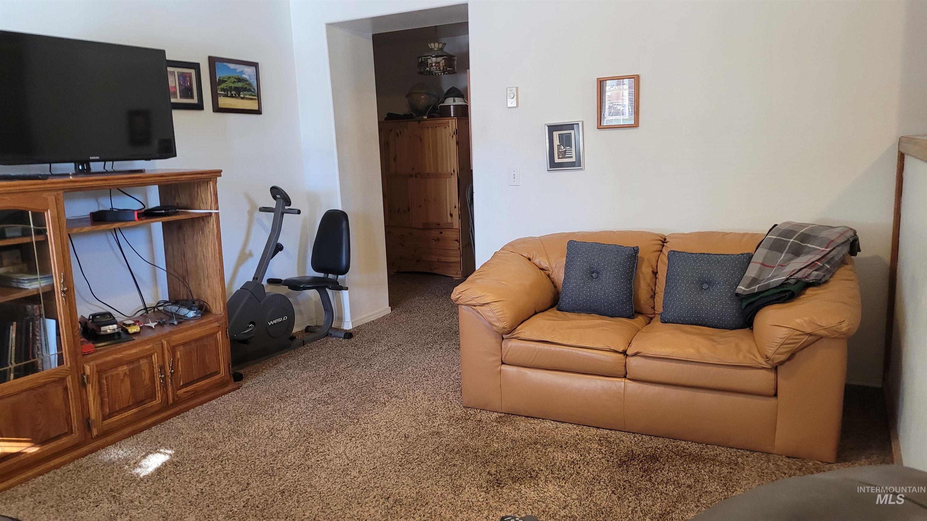 1501 Miller Property Photo 7