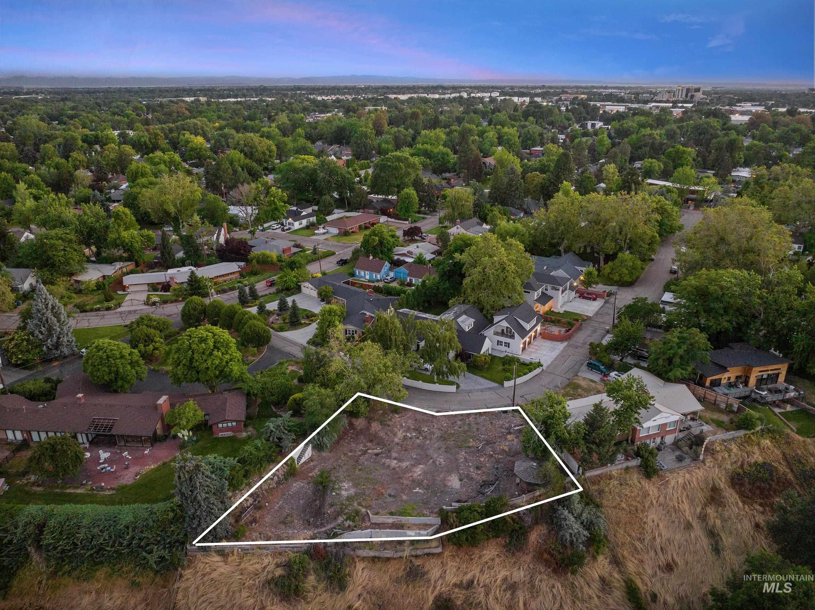 1212 Happy Drive Property Photo 8