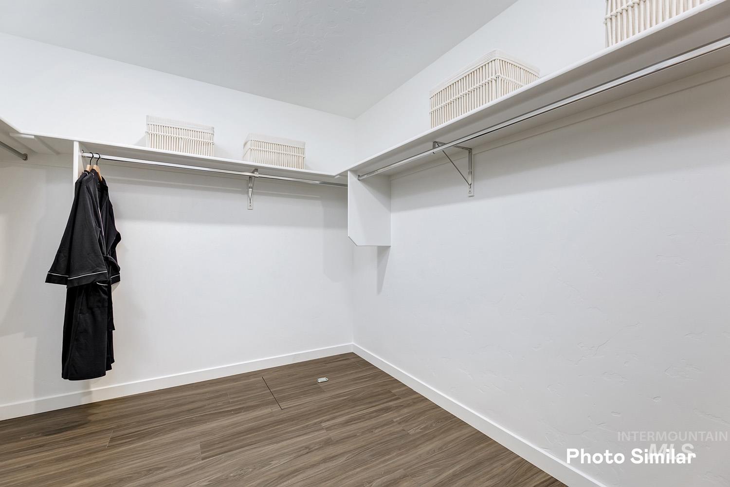 18267 N Brambleberry Way Property Photo 28