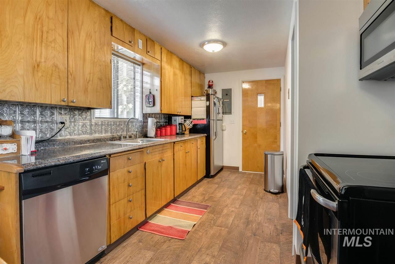307 N 9th Street Property Photo 19