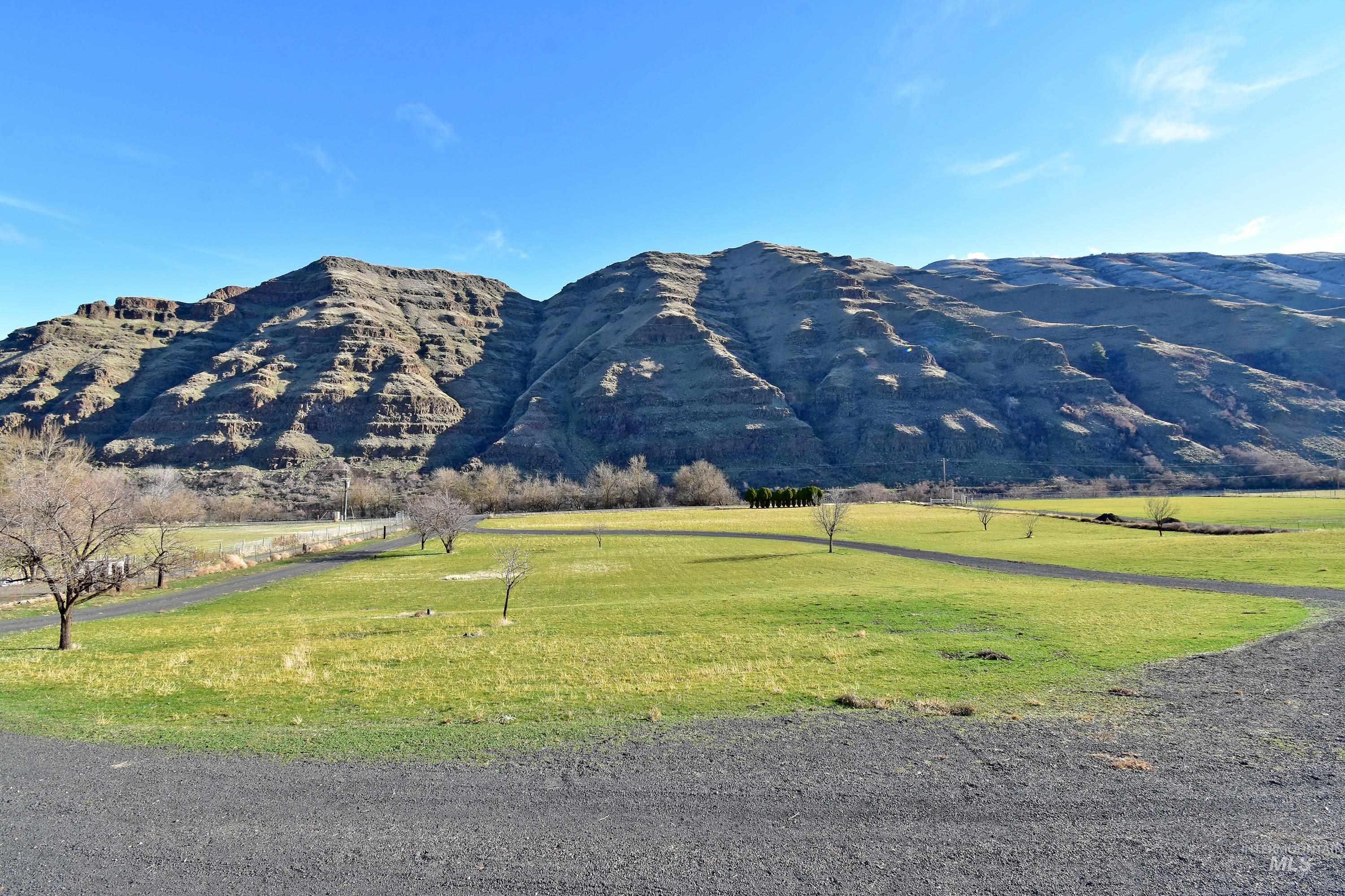 16186 Snake River Road Property Photo 5