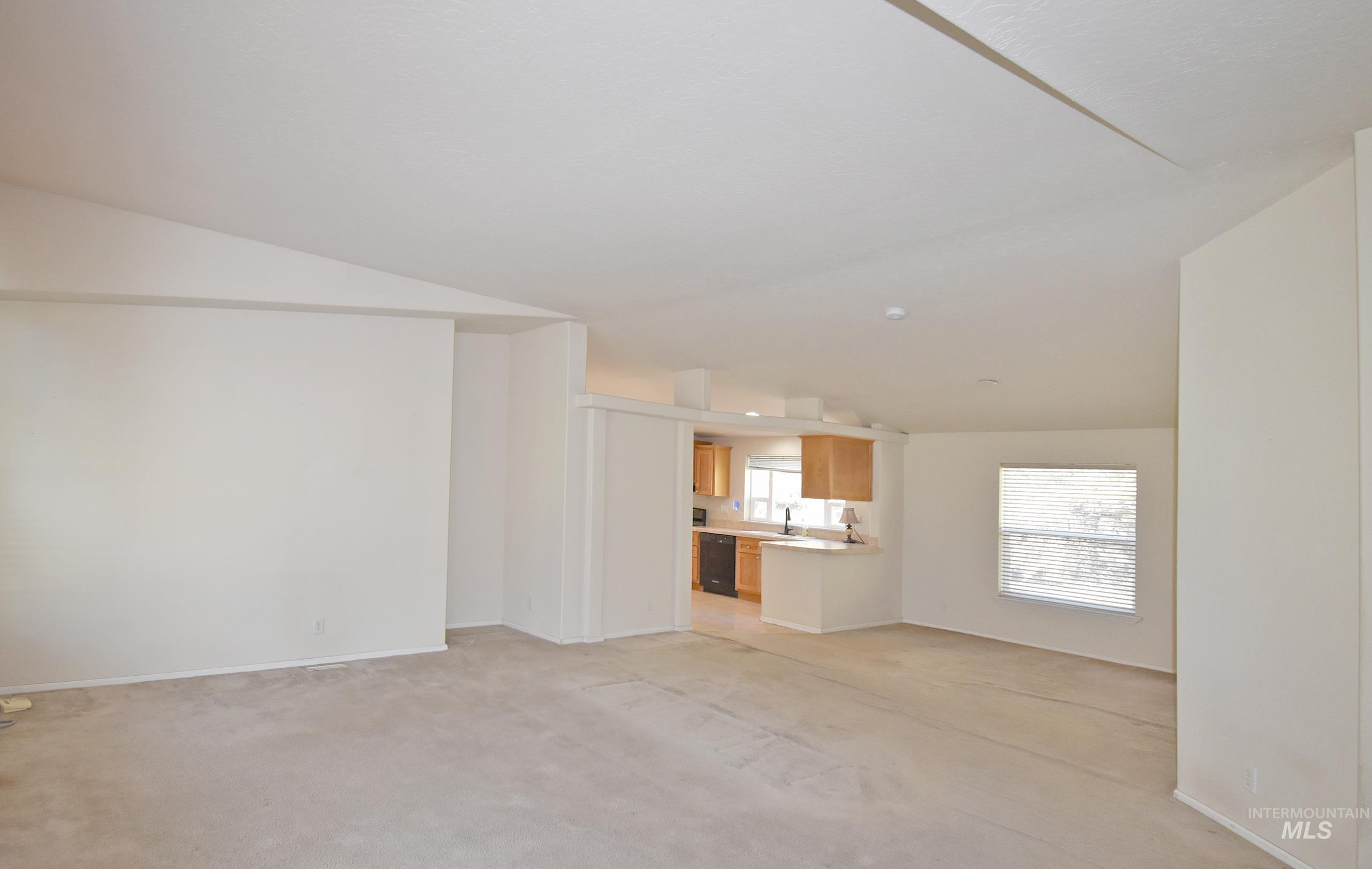 16186 Snake River Road Property Photo 6