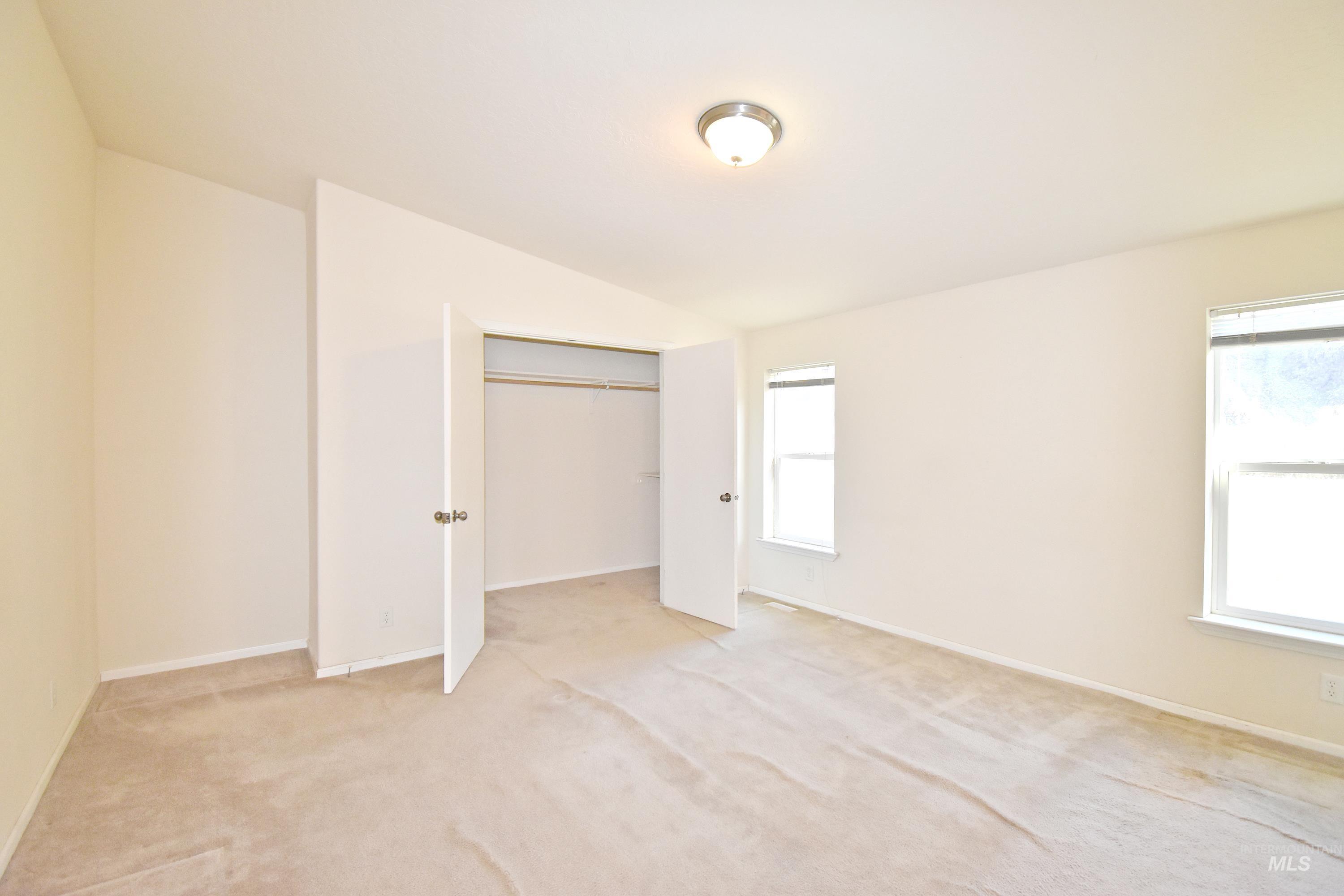 16186 Snake River Road Property Photo 13