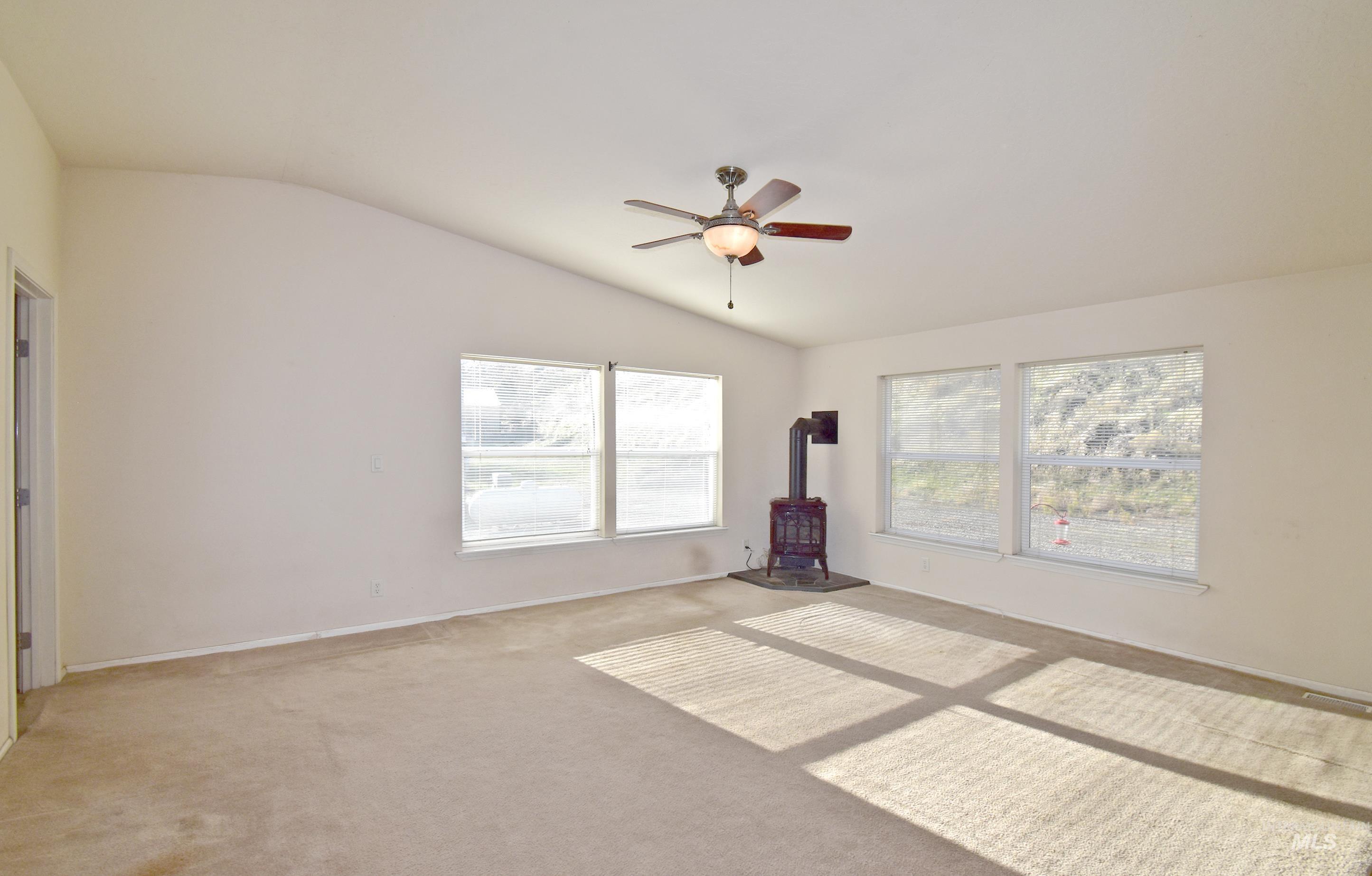 16186 Snake River Road Property Photo 16