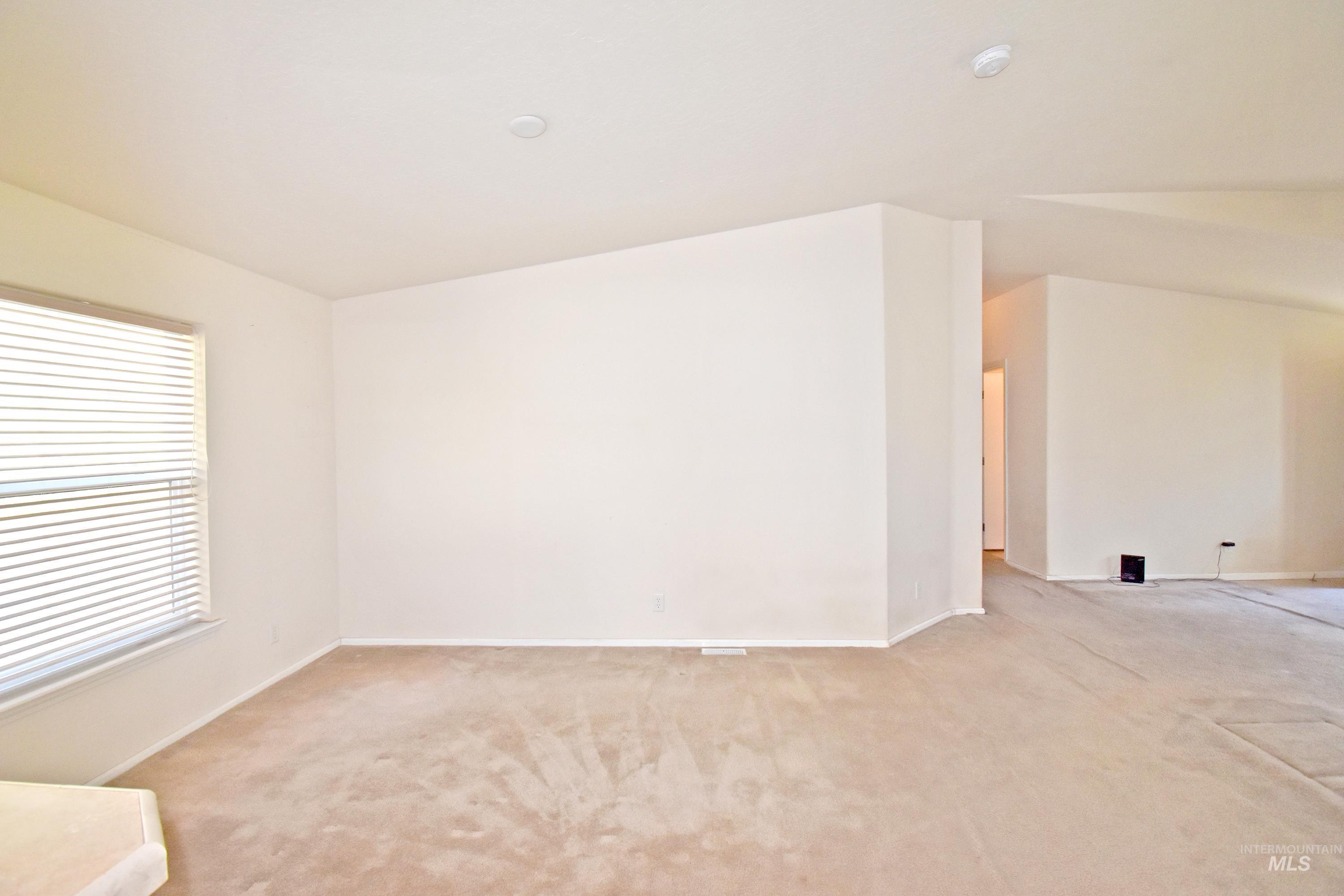 16186 Snake River Road Property Photo 22
