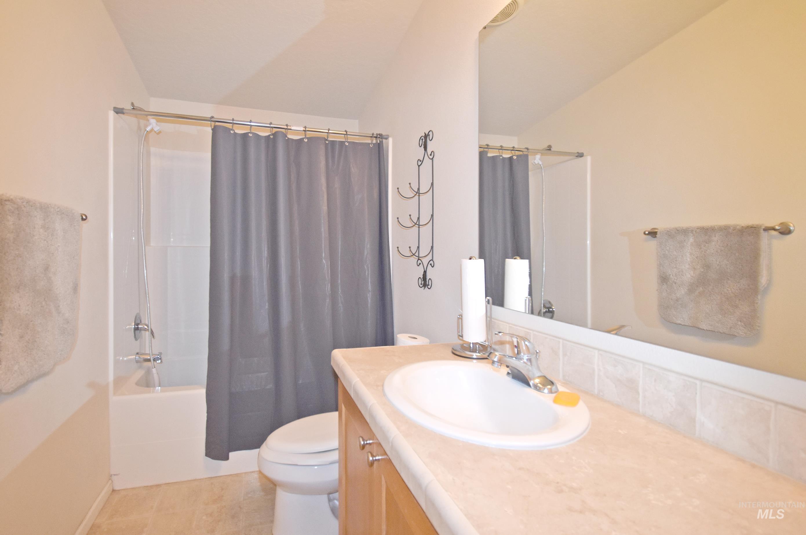 16186 Snake River Road Property Photo 33