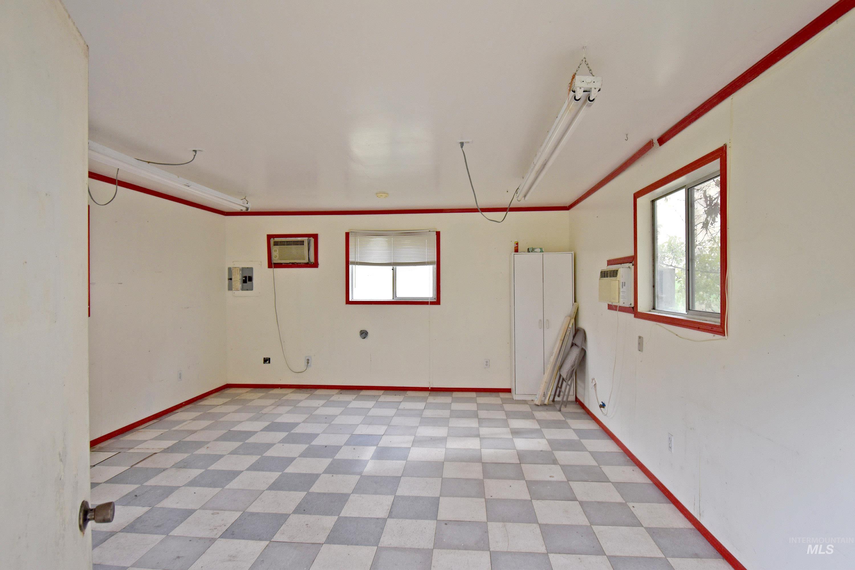 16186 Snake River Road Property Photo 38