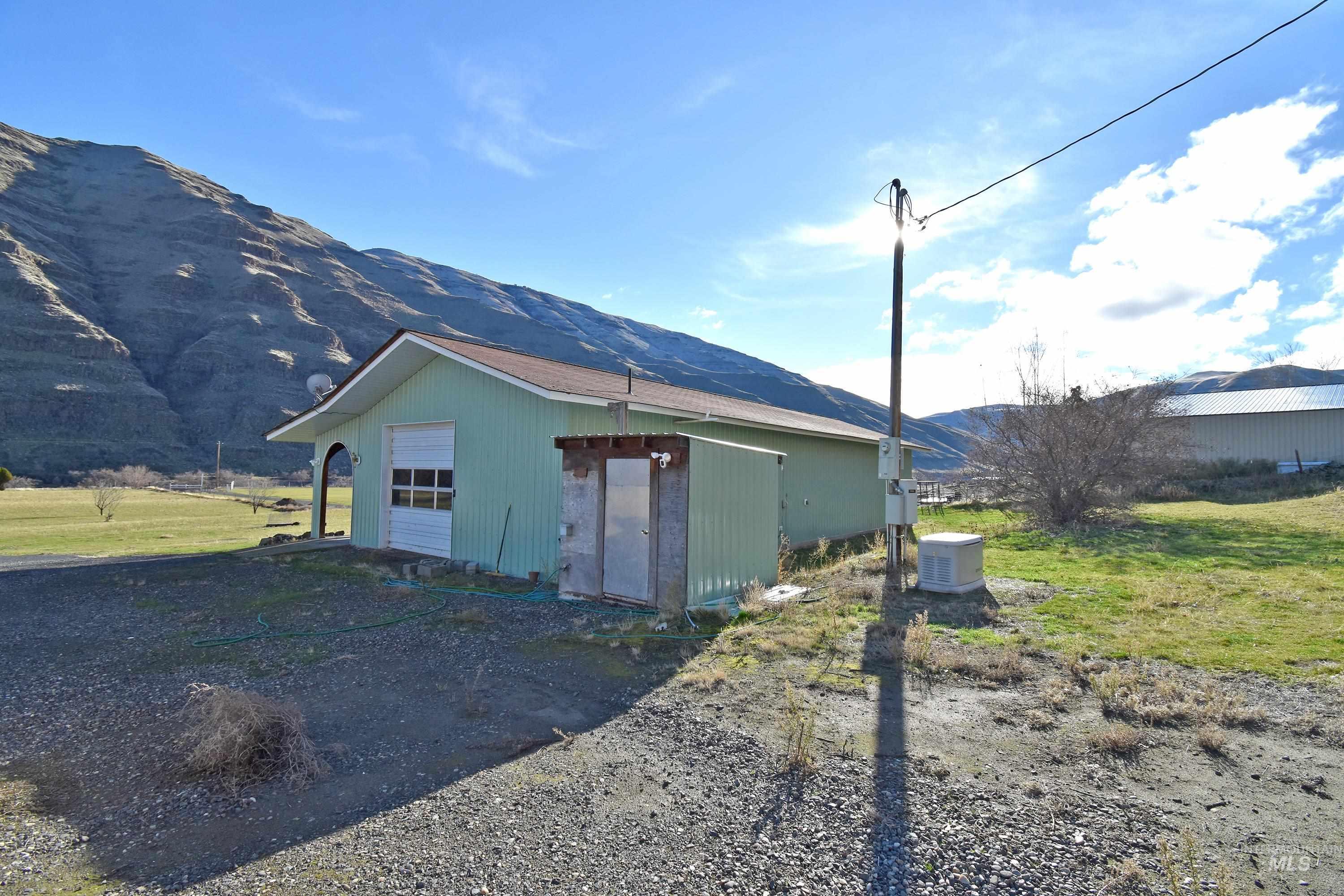 16186 Snake River Road Property Photo 40