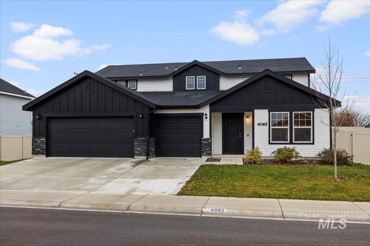 4065 E Eagle Ridge Drive Property Photo 1