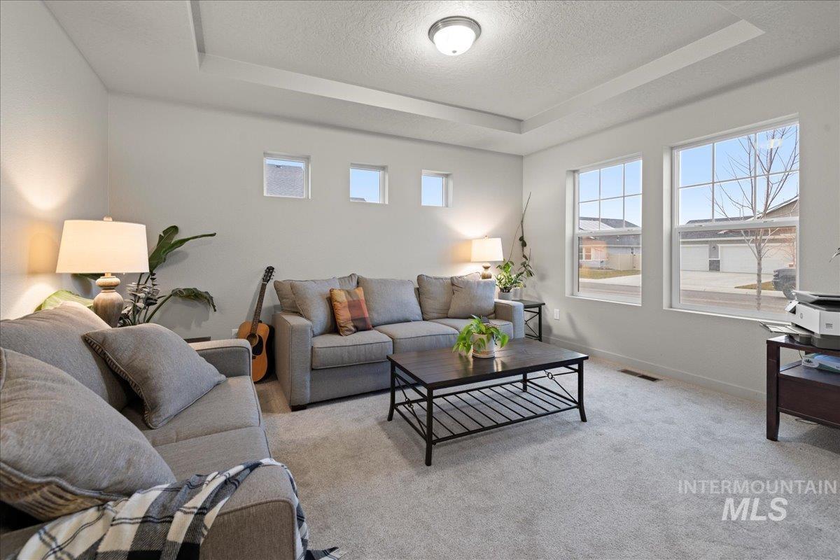 4065 E Eagle Ridge Drive Property Photo 4