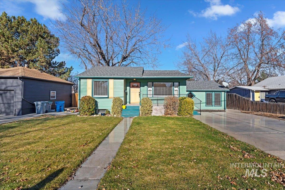 4902 Albion Property Photo 1