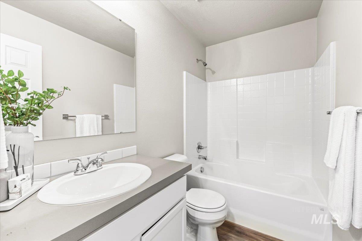 900 Sw Lago St Property Photo 29