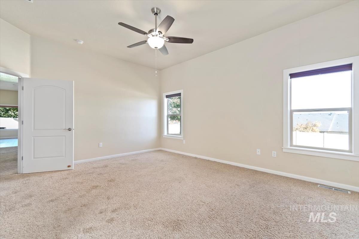 420 Rothbury Dr. Property Photo 15