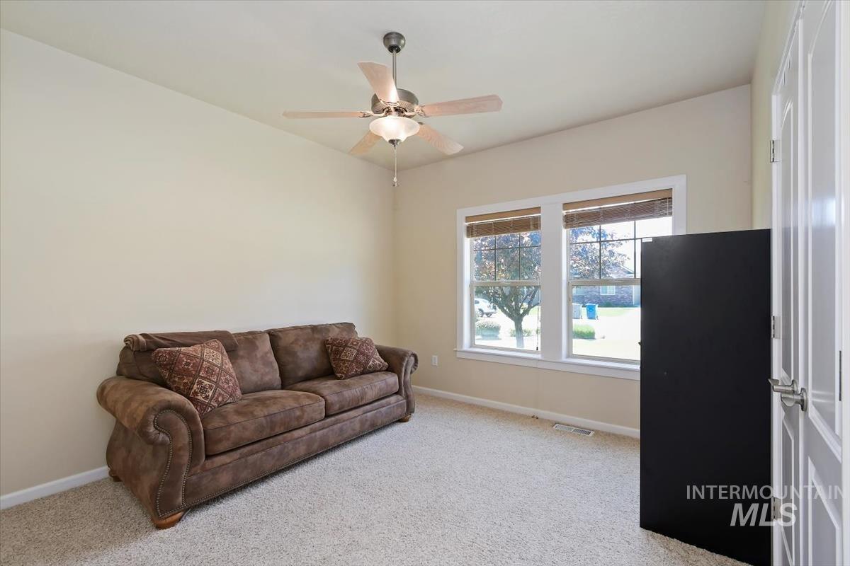 420 Rothbury Dr. Property Photo 20