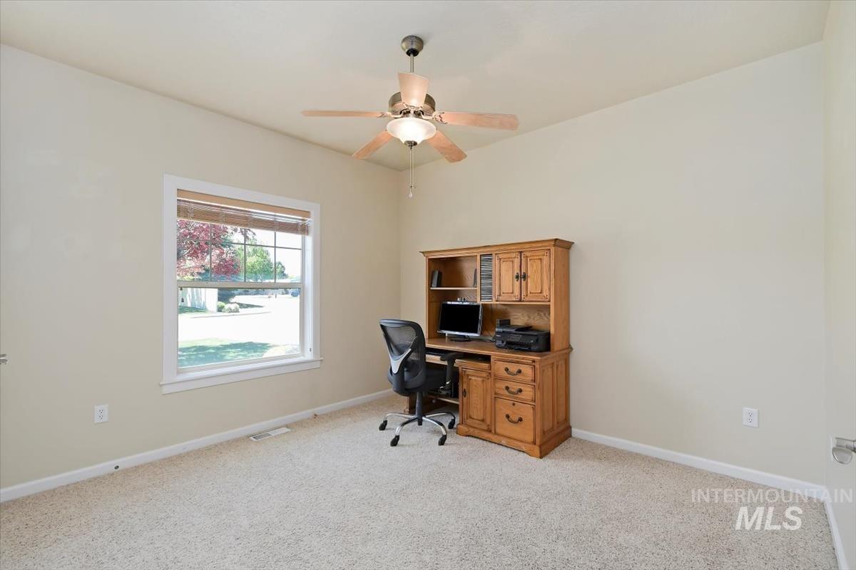 420 Rothbury Dr. Property Photo 21
