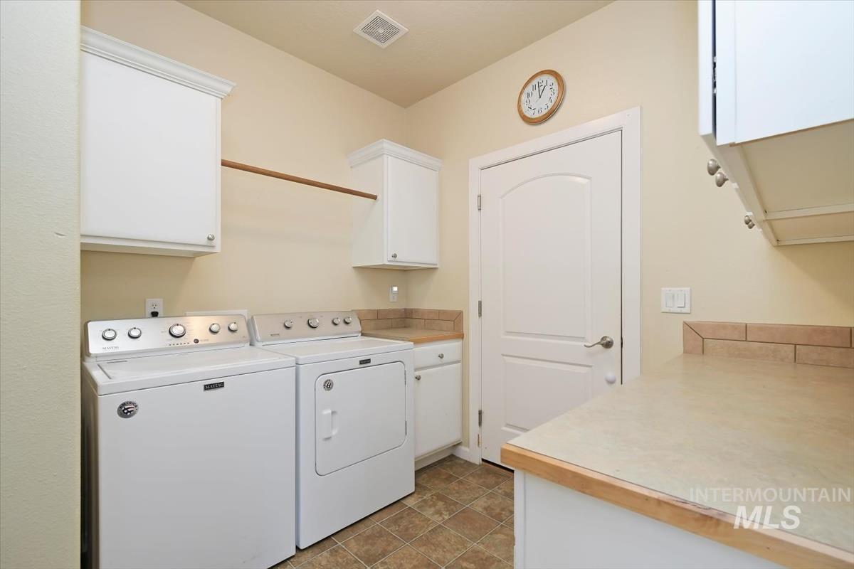 420 Rothbury Dr. Property Photo 26