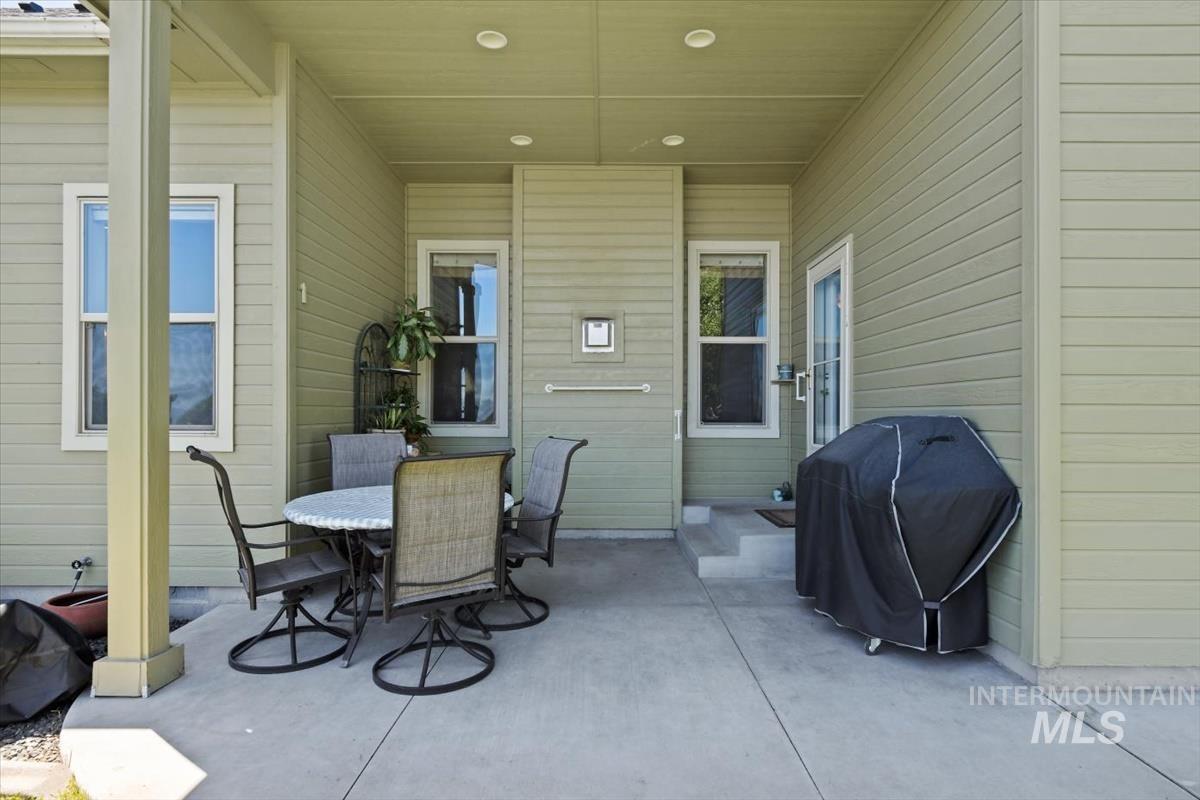 420 Rothbury Dr. Property Photo 28