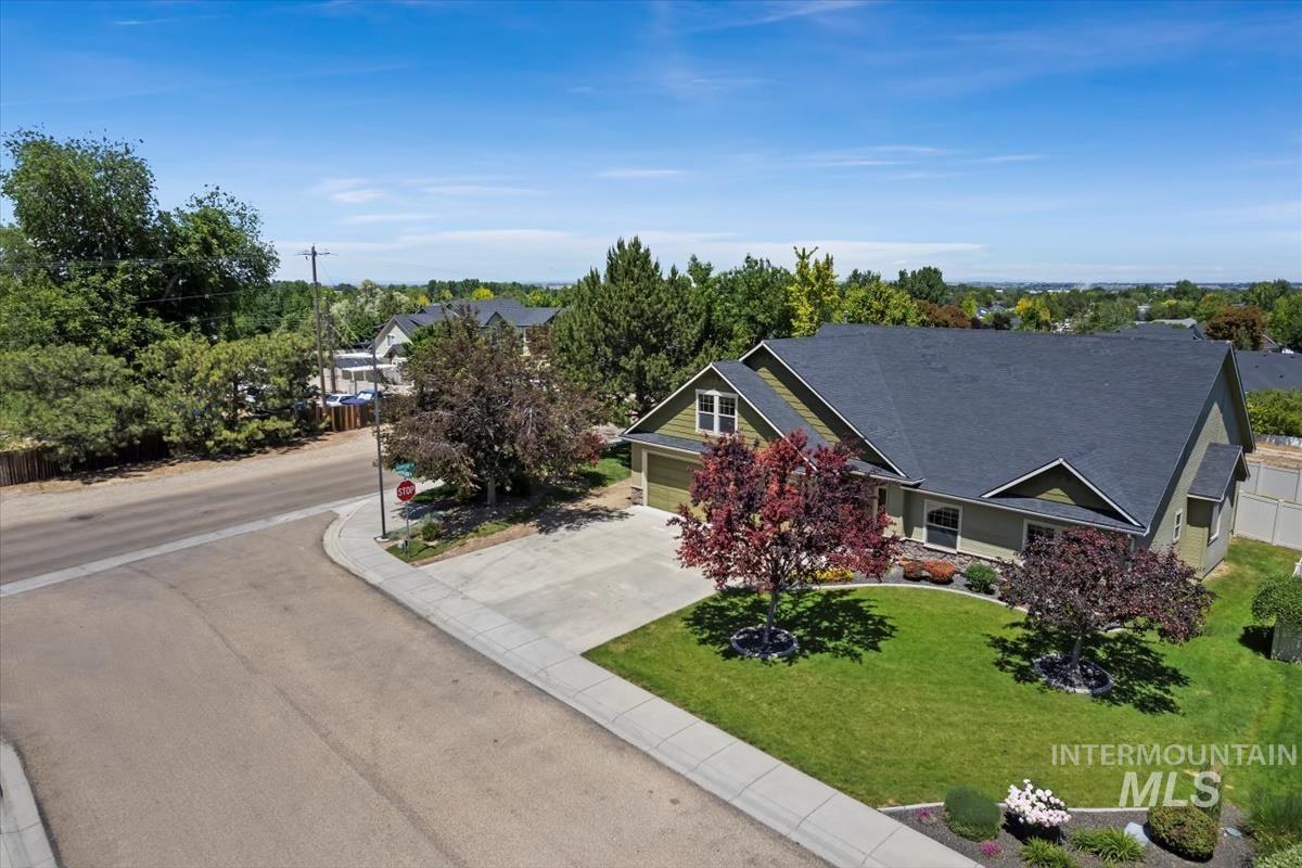 420 Rothbury Dr. Property Photo 36