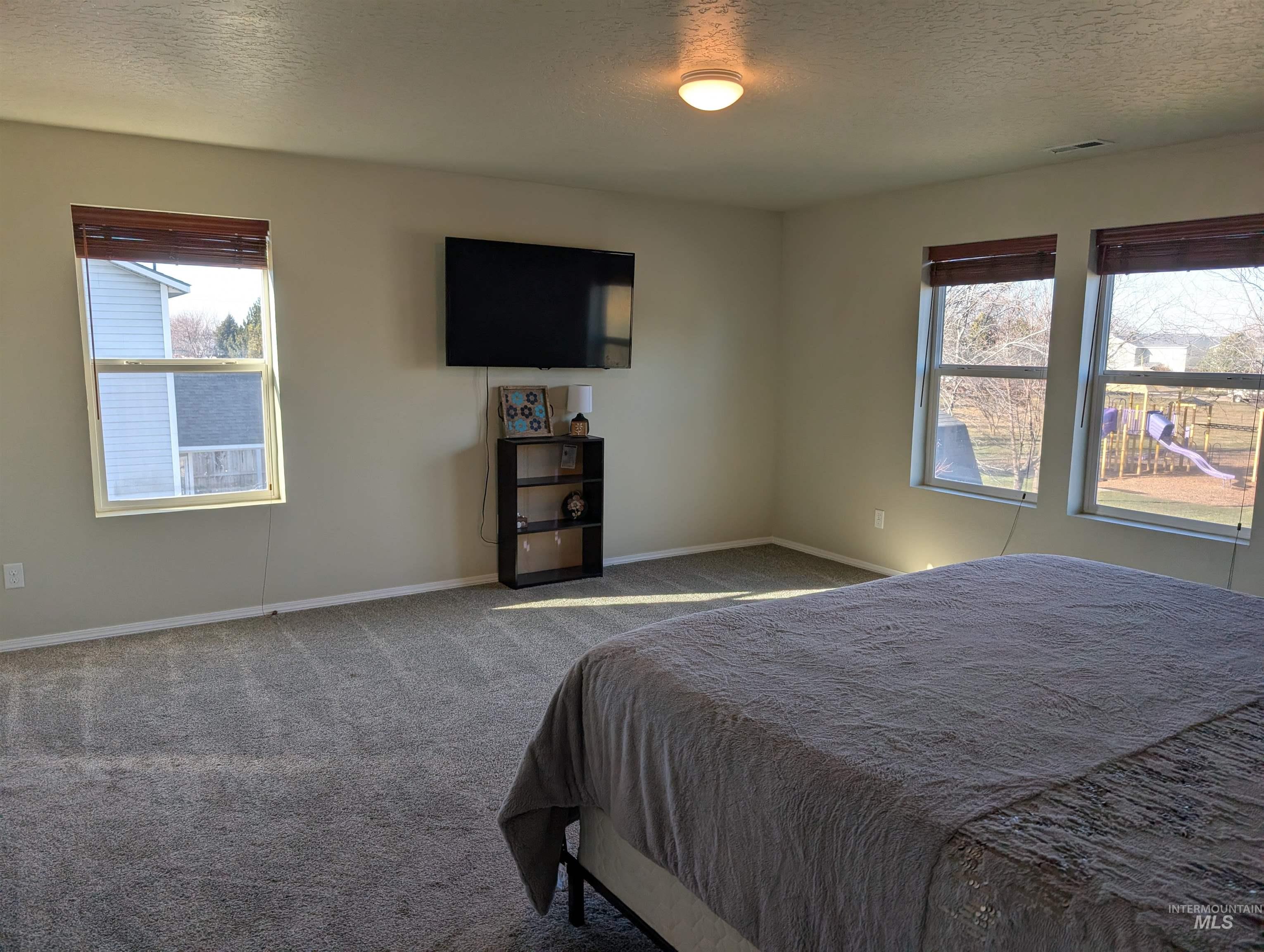 12880 Adelaide St Property Photo 20