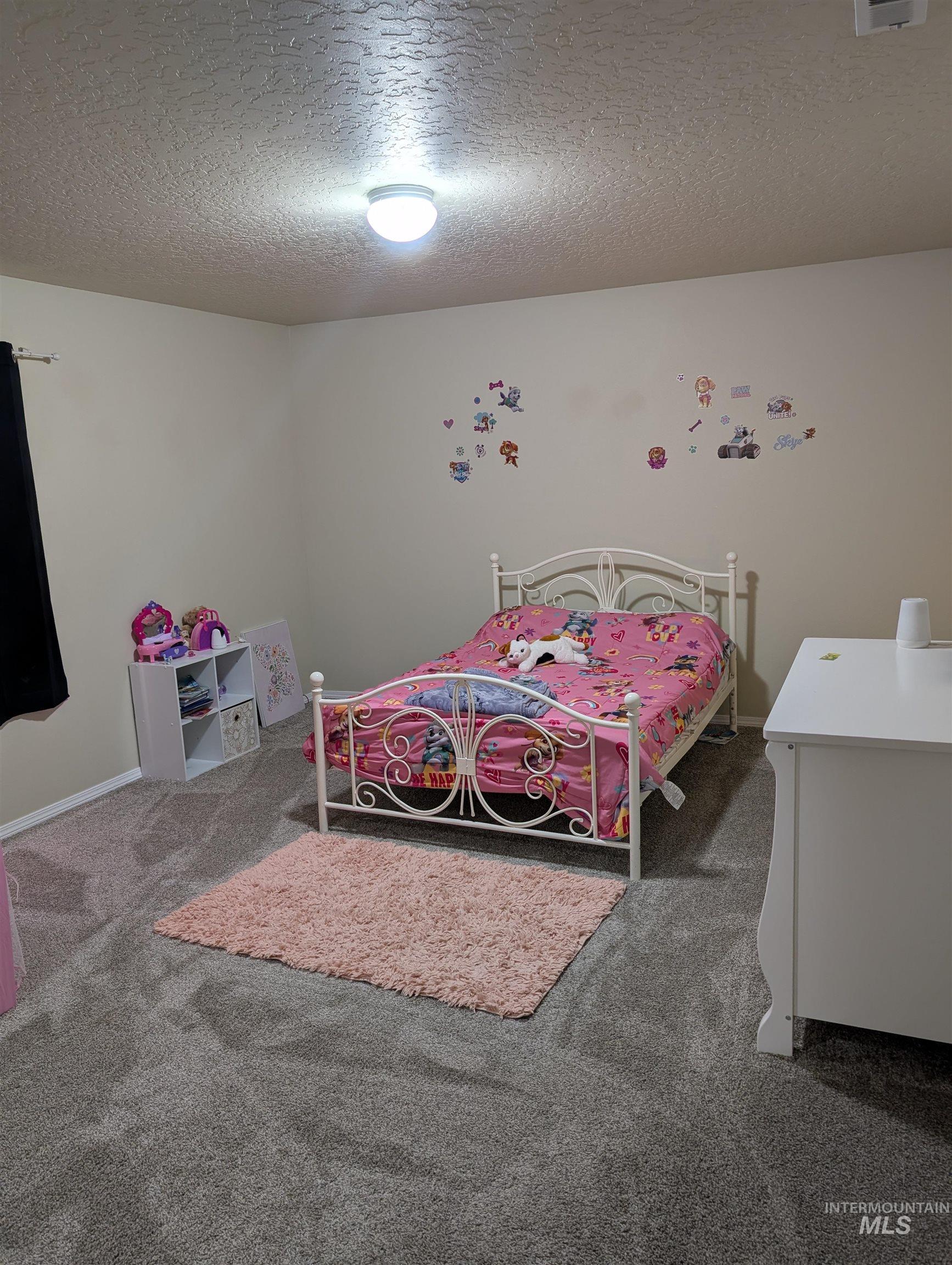 12880 Adelaide St Property Photo 26