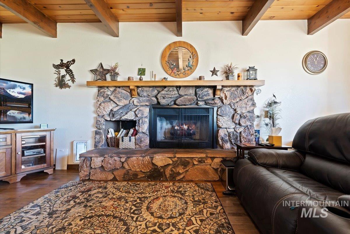 6926 Highway 44 Property Photo 6