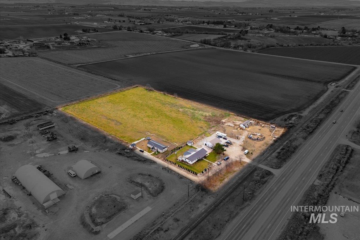 20201 Simplot Blvd Property Photo 2