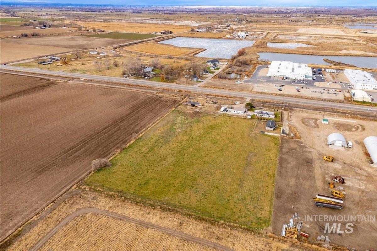 20201 Simplot Blvd Property Photo 8