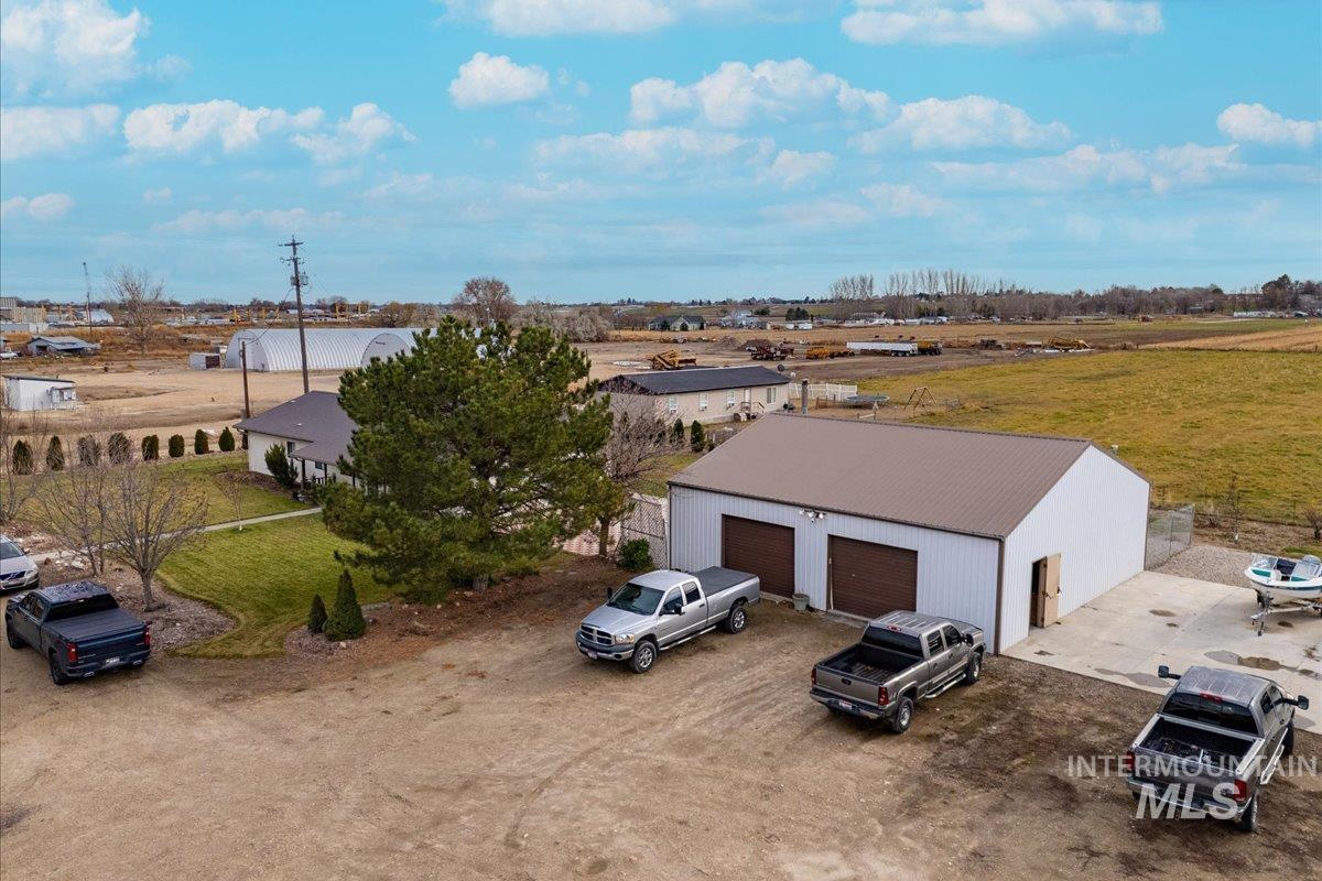 20201 Simplot Blvd Property Photo 10