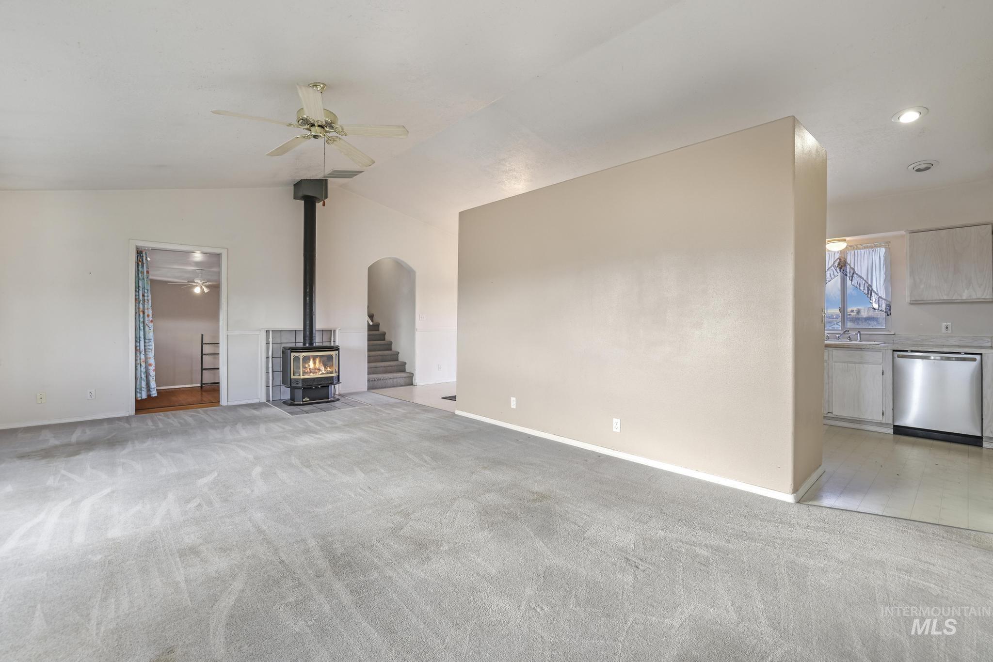 489 S 138 W Road Property Photo 2