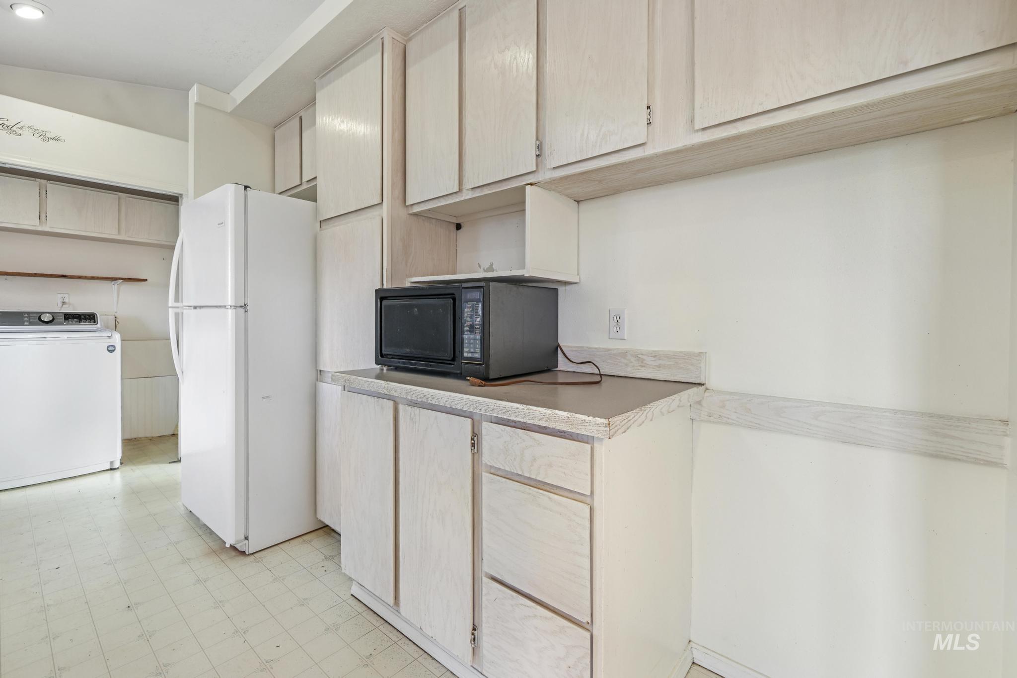 489 S 138 W Road Property Photo 6