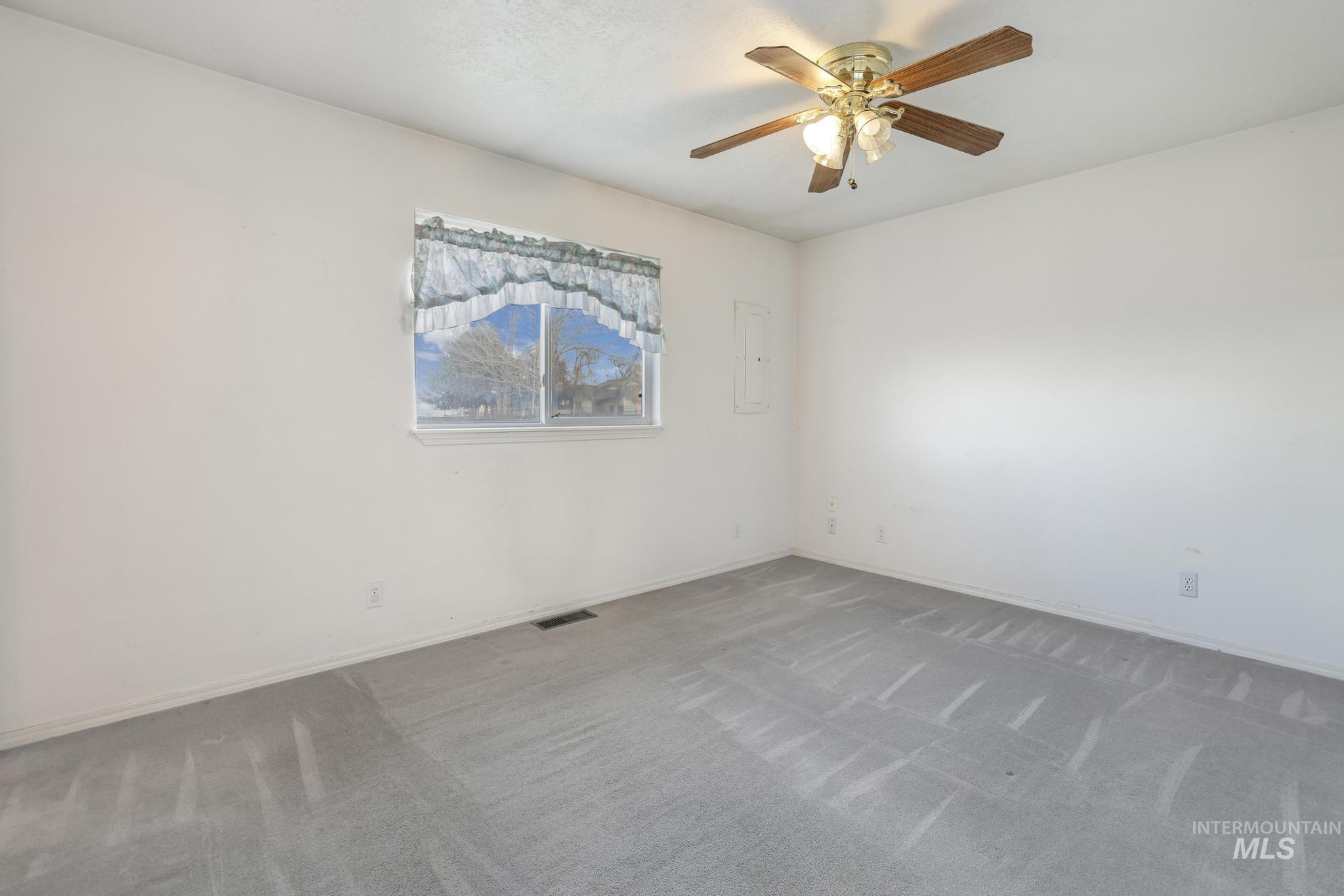 489 S 138 W Road Property Photo 12