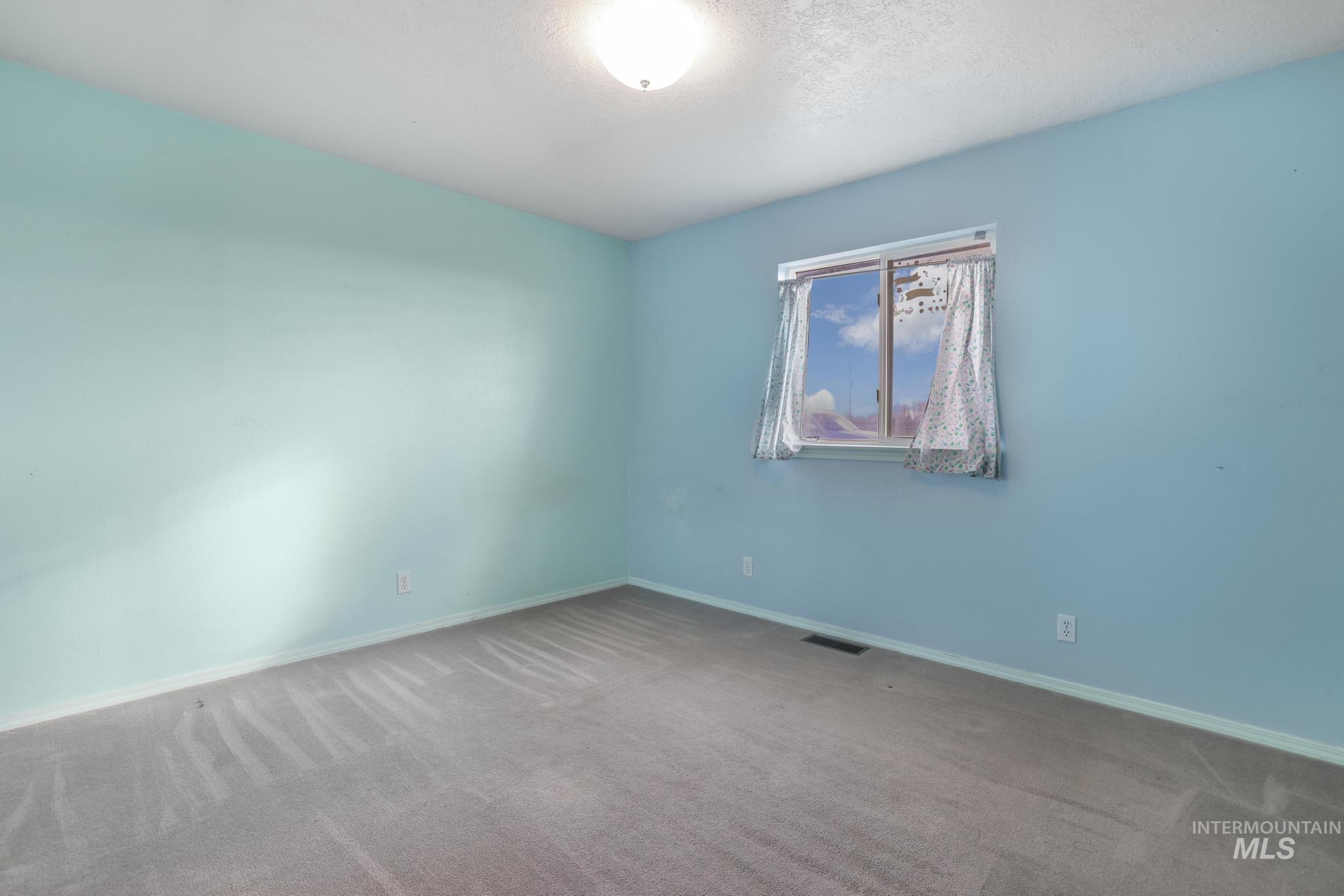 489 S 138 W Road Property Photo 14