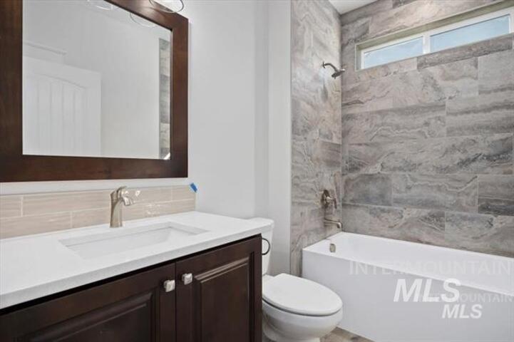 1445 Zephlyn St. Property Photo 28