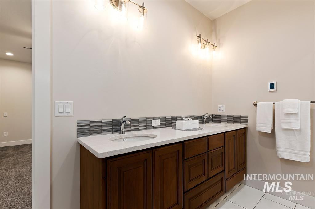 1459 Zephlyn St Property Photo 13