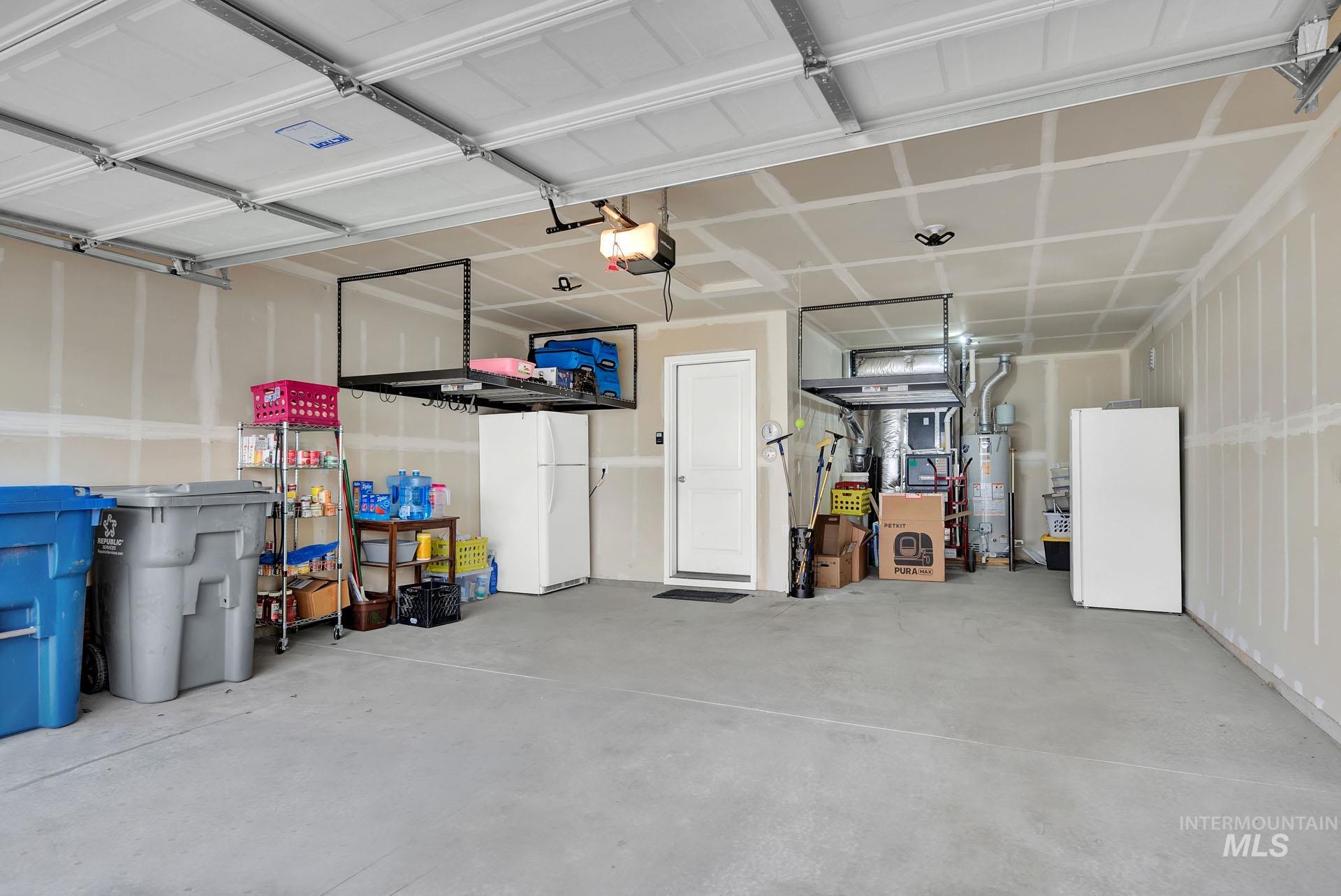17032 Thomas Paine Way Property Photo 14