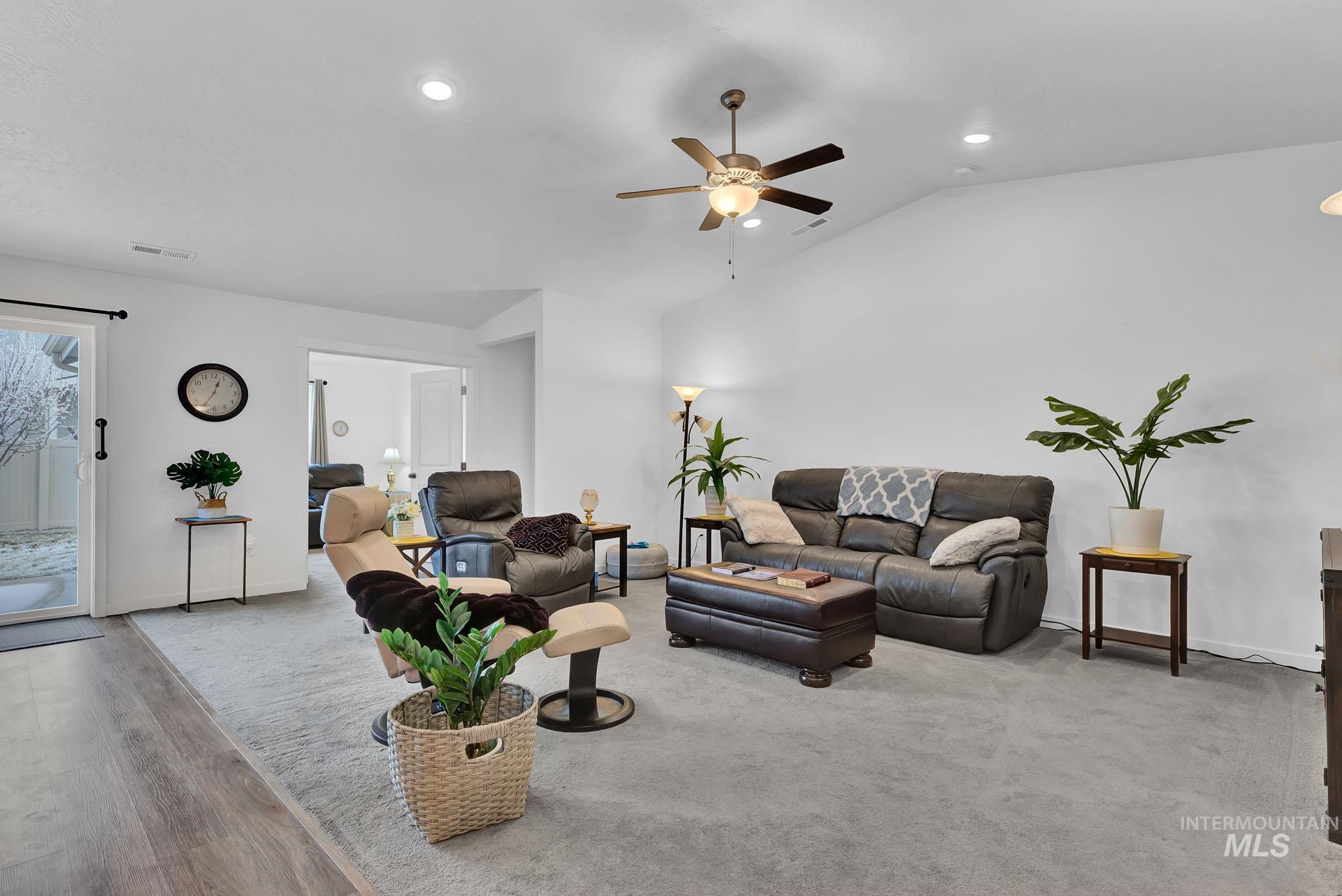 17032 Thomas Paine Way Property Photo 17