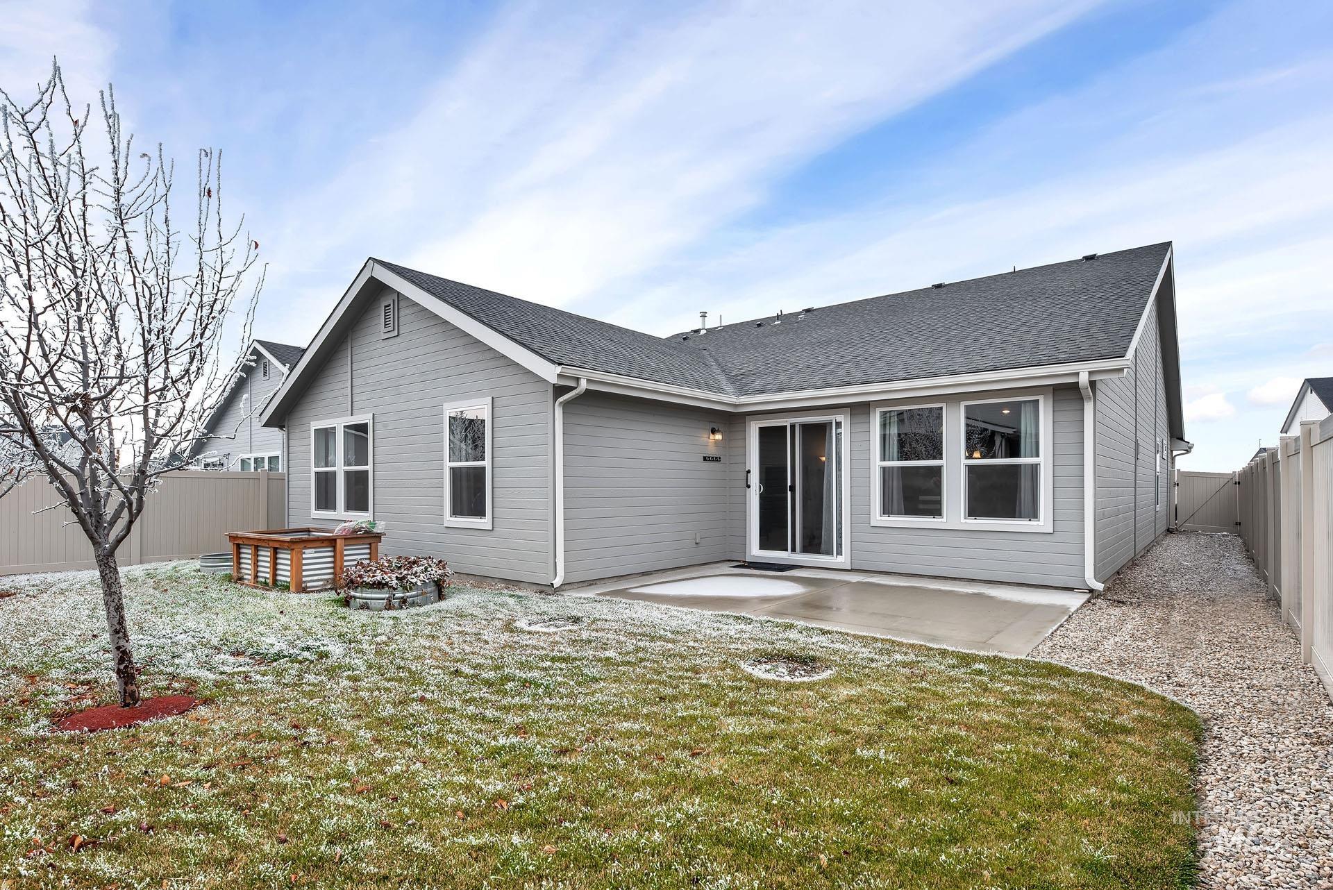 17032 Thomas Paine Way Property Photo 20
