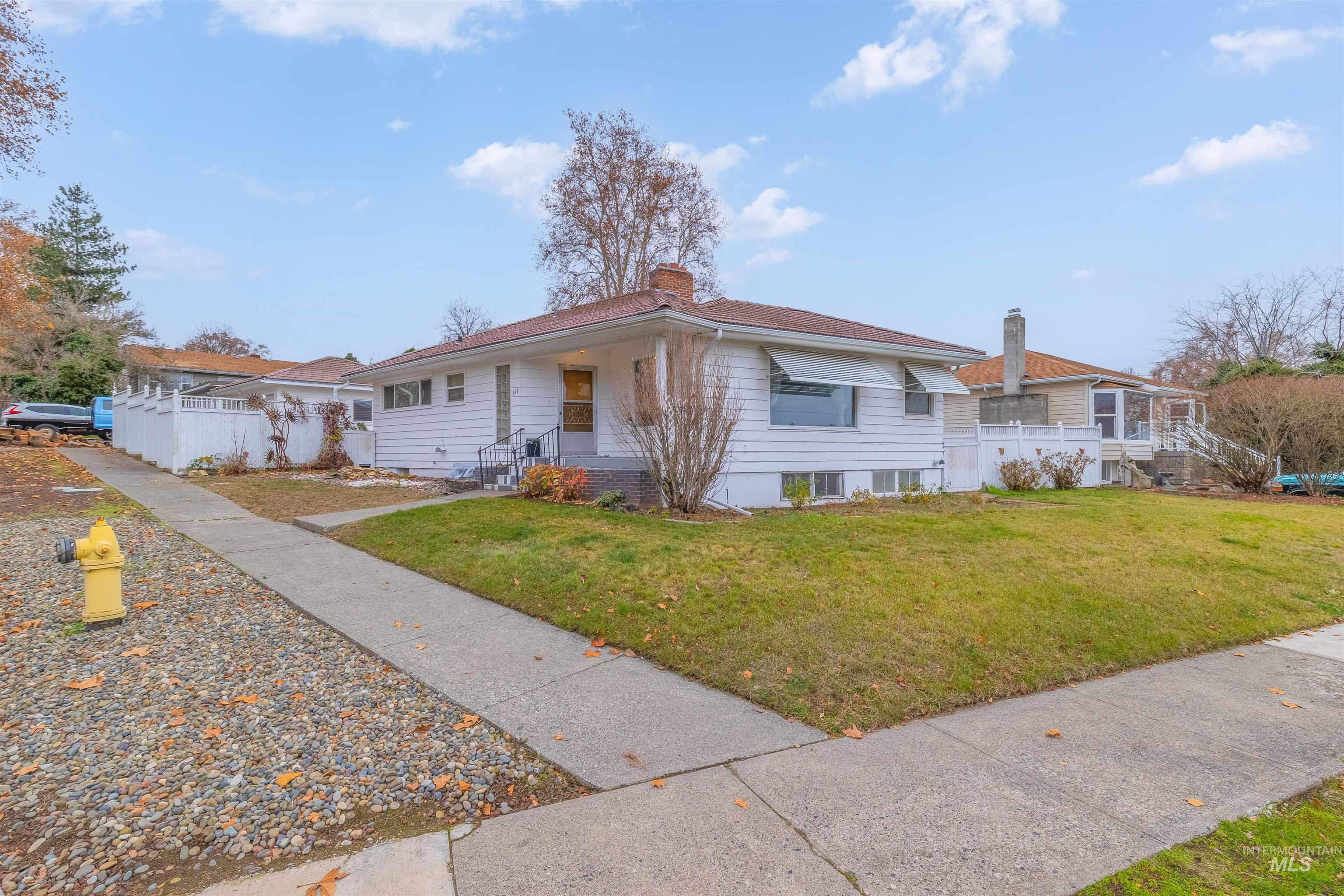 106 13th Avenue Property Photo 5