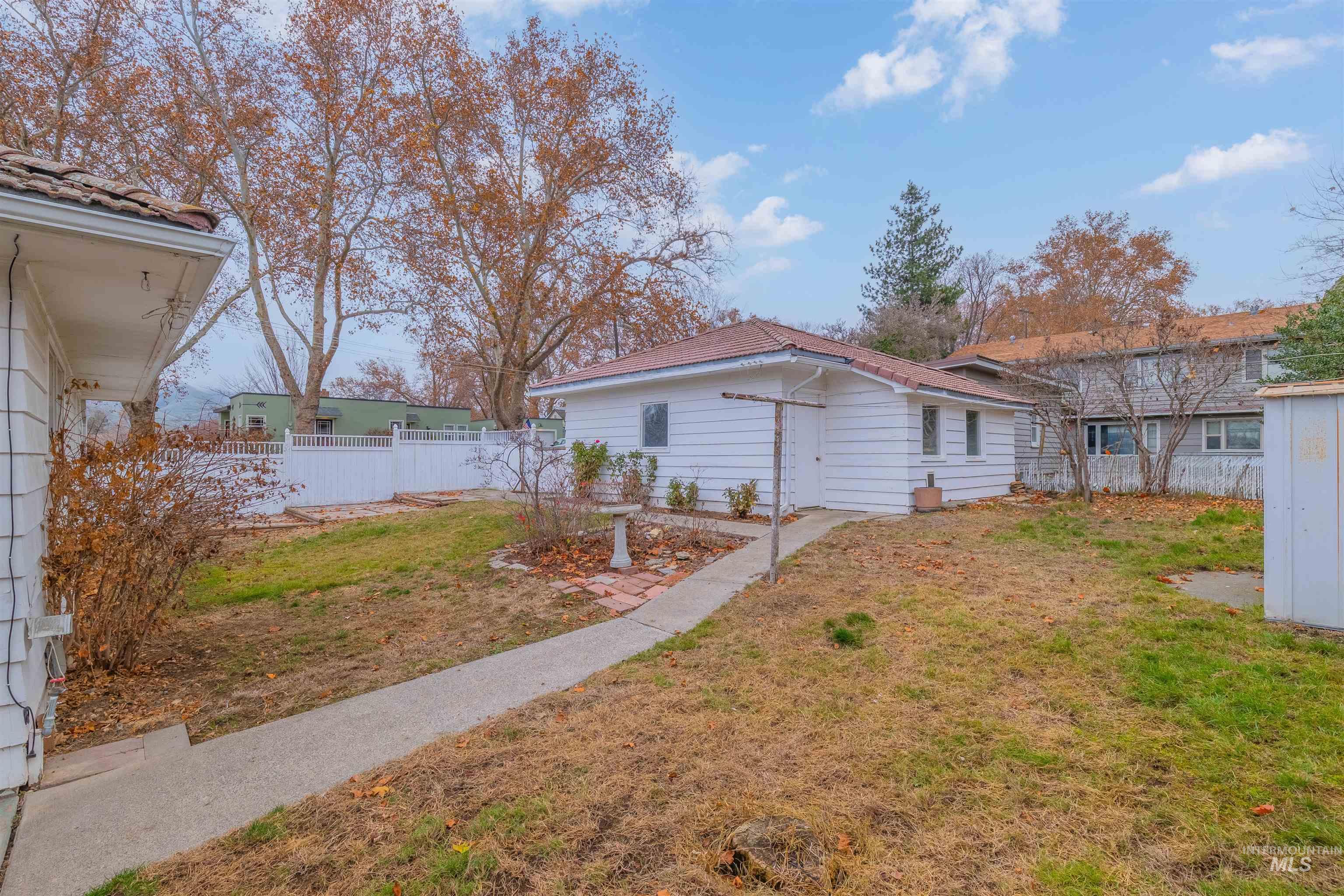 106 13th Avenue Property Photo 14